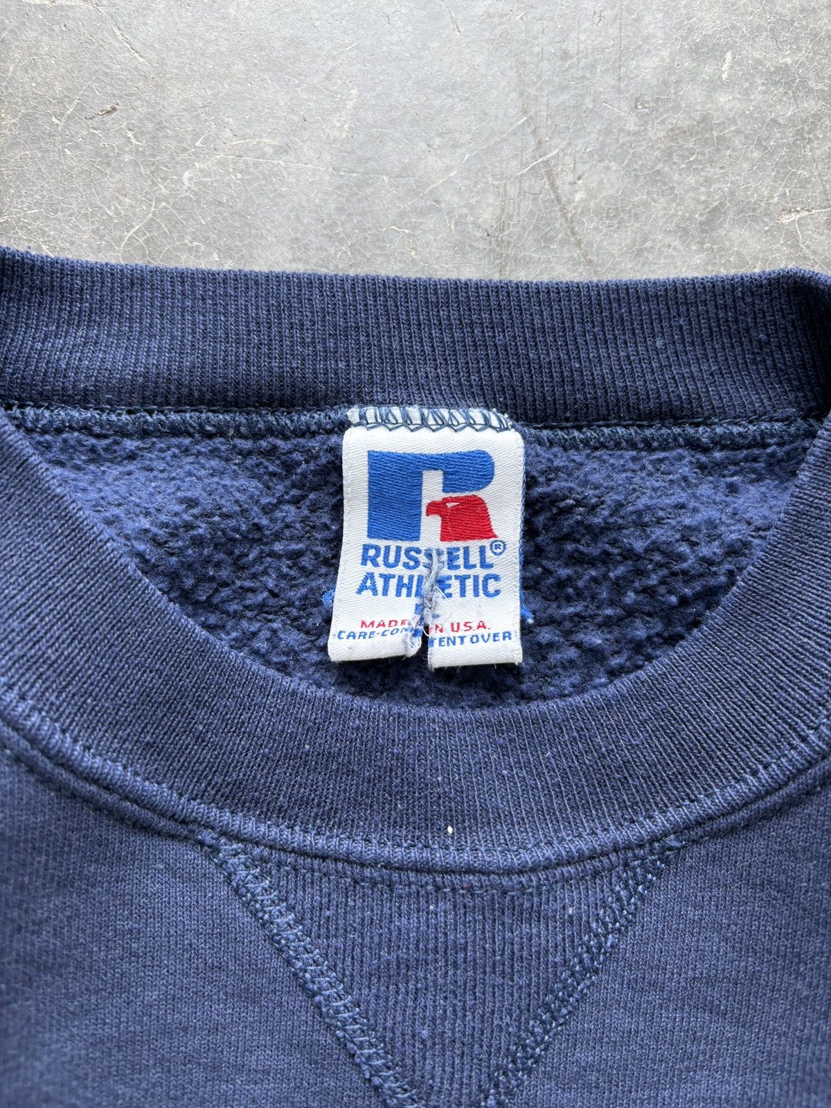 Russell Athletic Vintage 90s Russell Athletic Painter Crewneck Sweatshirt Size US L / EU 52-54 / 3 - 2 Thumbnail