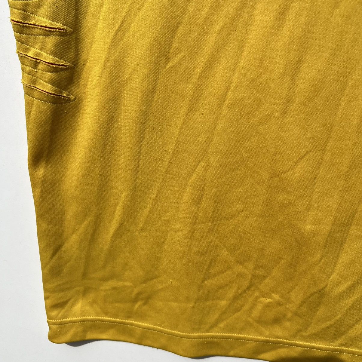 Puma Puma Cameroon 2004 2006 soccer jersey vintage Size US L / EU 52-54 / 3 - 14 Thumbnail