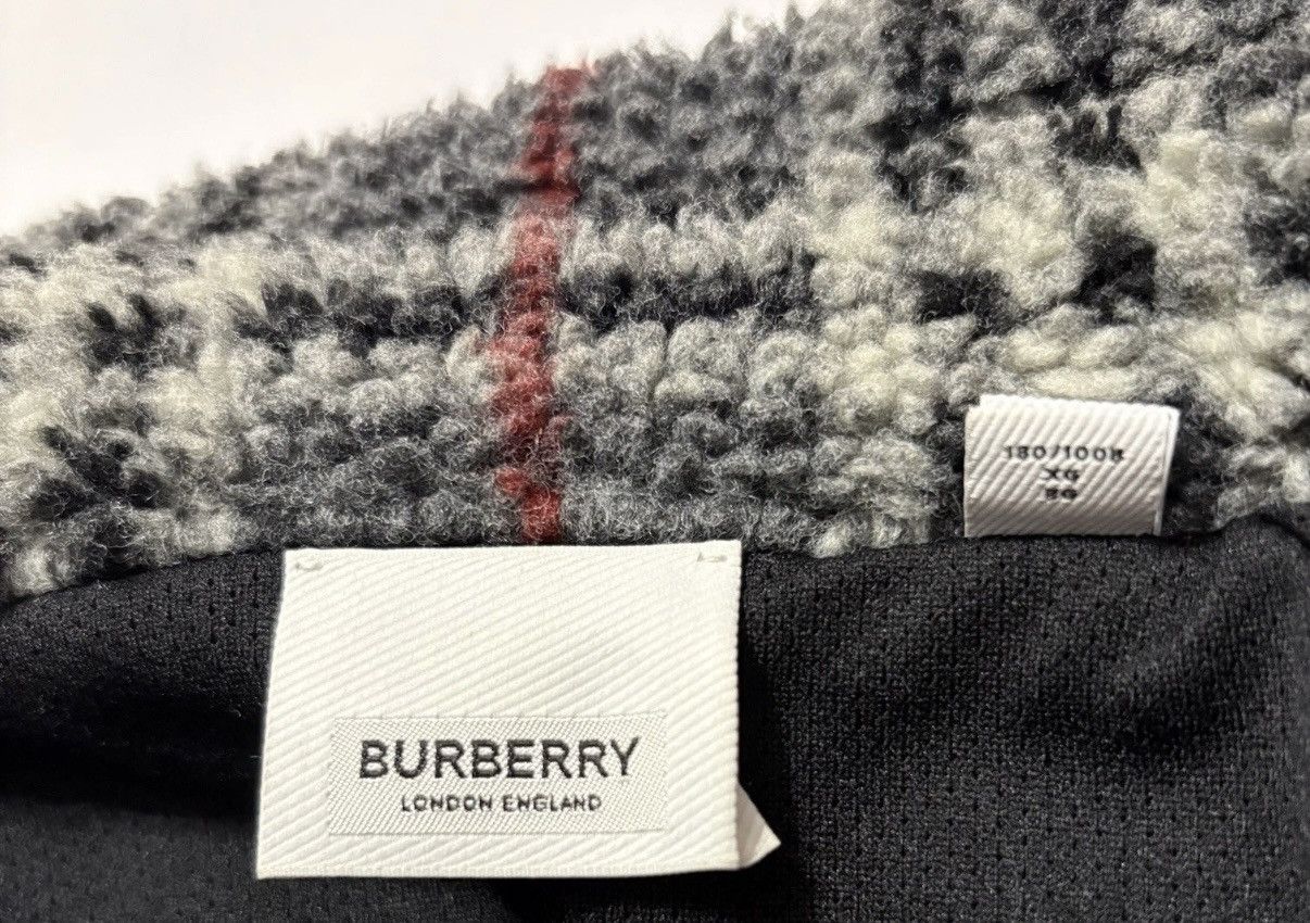 Burberry BURBERRY Dorian Check Fleece Jacket XL Dark Charcoal Size US XL / EU 56 / 4 - 11 Thumbnail