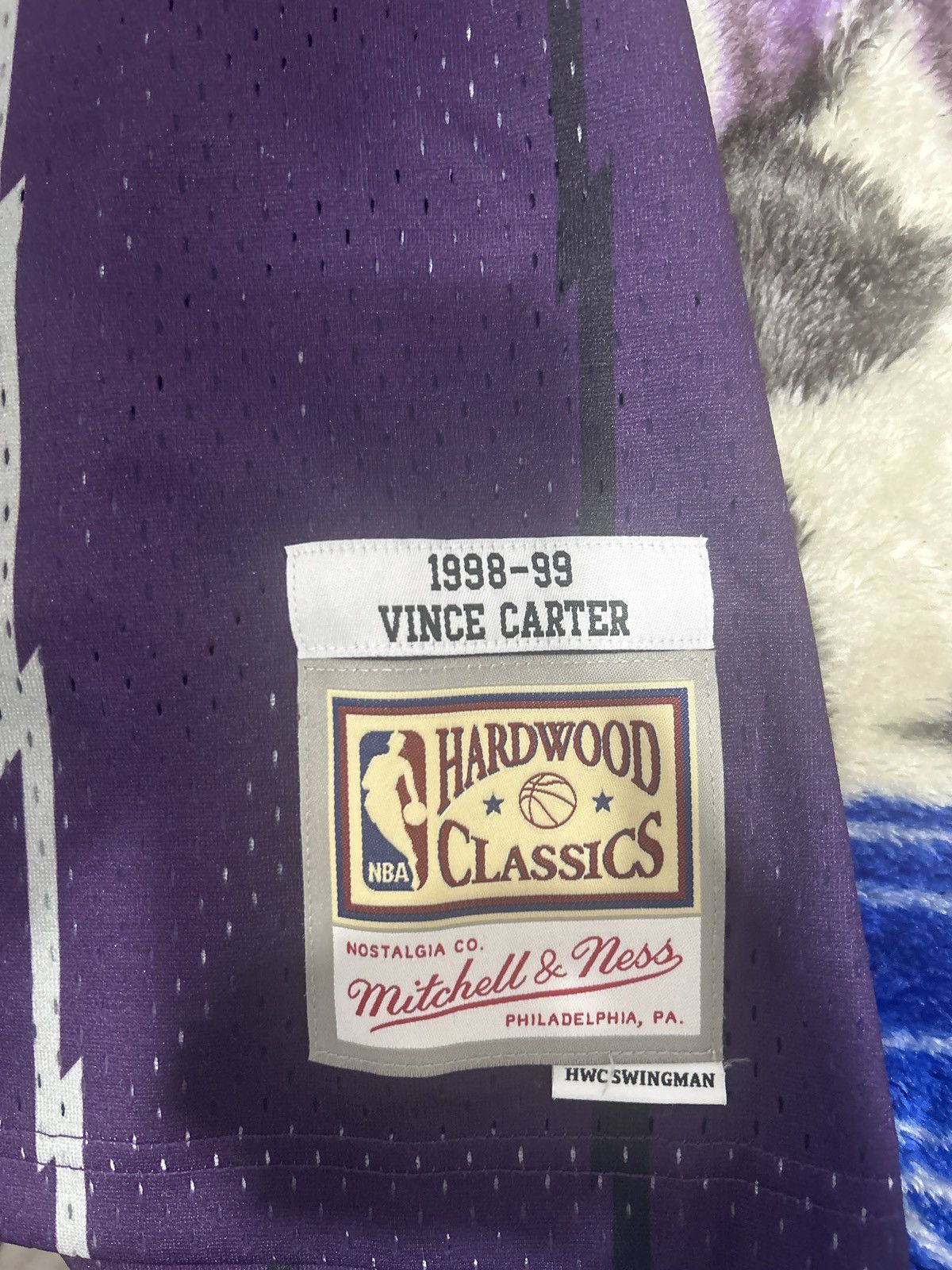 Mitchell & Ness Vince Carter 1998-1999 swingman jersey Size US L / EU 52-54 / 3 - 6 Thumbnail