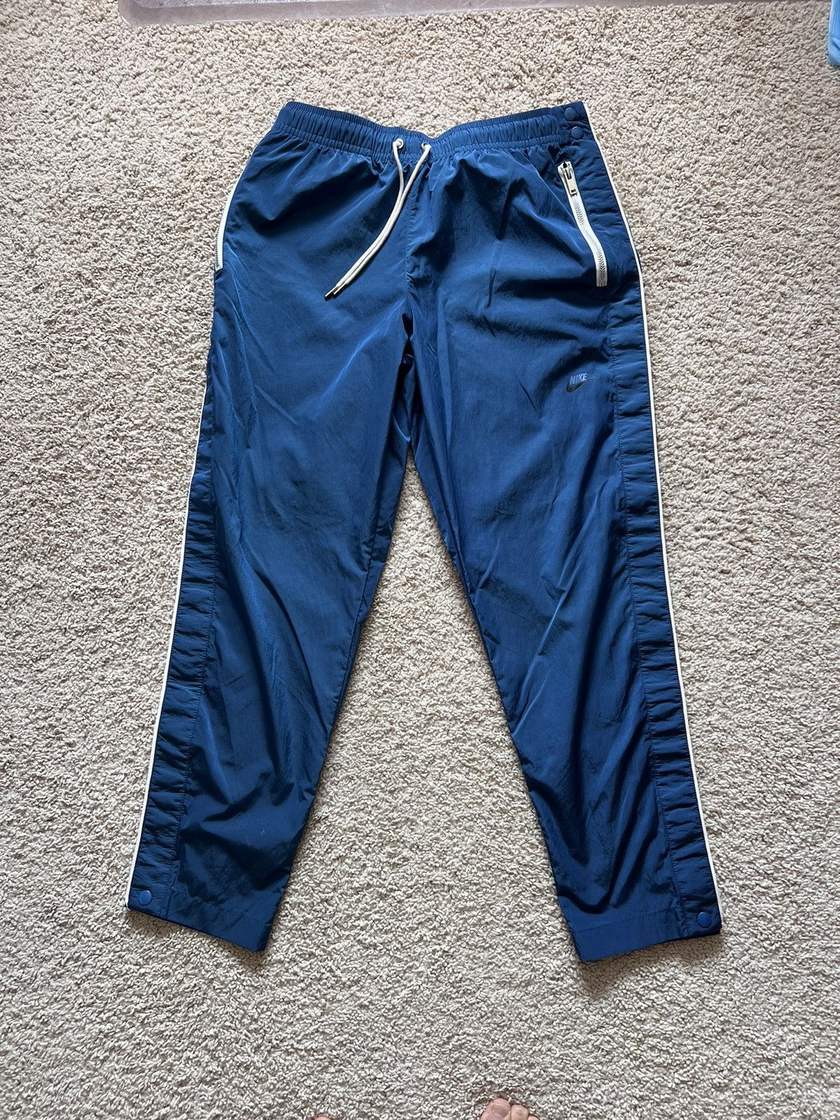 Nike × Vintage Nike Nylon Trackpants Size US 31 - 1 Thumbnail