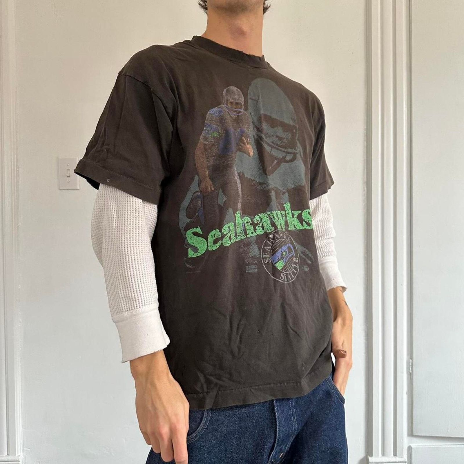 Salem Sportswear × Vintage Vintage 90s Salem Sportswear Seattle Seahawks NFL Shirt Size US L / EU 52-54 / 3 - 1 Thumbnail