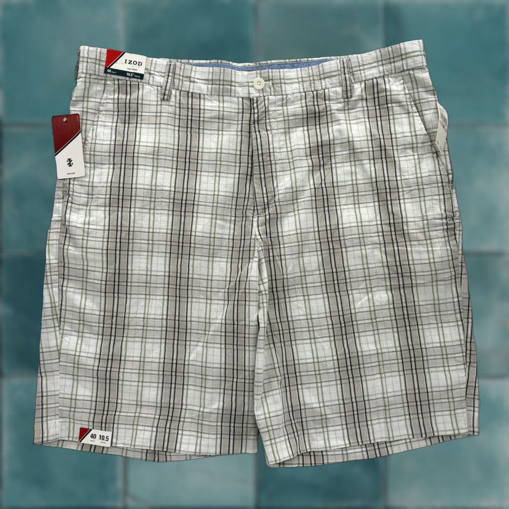 Izod VINTAGE IZOD Portsmith Plaid Shorts Mens 40 White Flat Front 10.5" High Rise Chino NWT Size US 40 / EU 56 - 1 Thumbnail