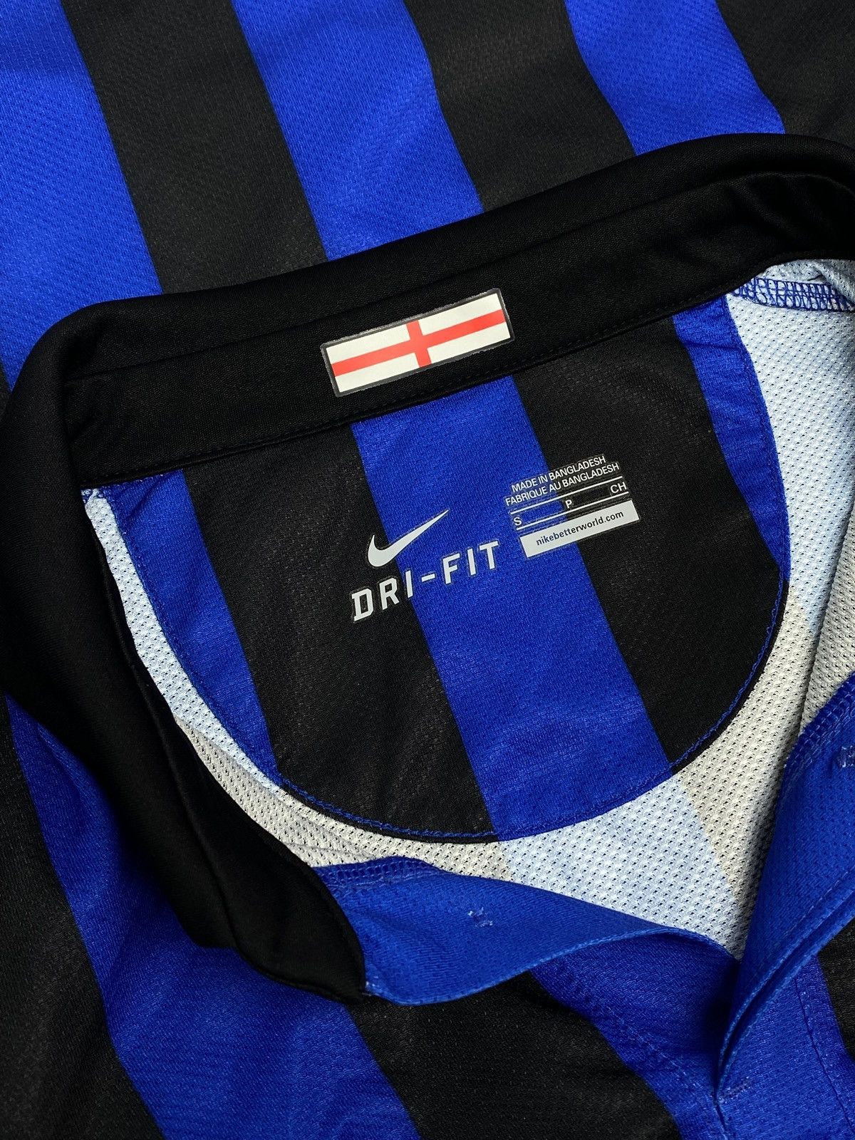 Nike 🔥 INTER MILAN 2010s NIKE PIRELLI JERSEY R9 VINTAGE VIBES Size US S / EU 44-46 / 1 - 15 Thumbnail