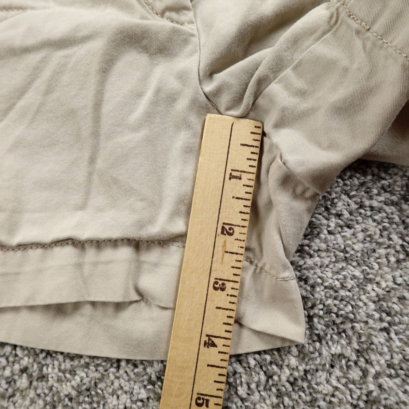 Ann Taylor Ann Taylor Loft Shorts Womens 0 Beige Khaki Chino Shortie Low Rise Preppy Size 25" / US 0 / IT 36 - 3 Thumbnail