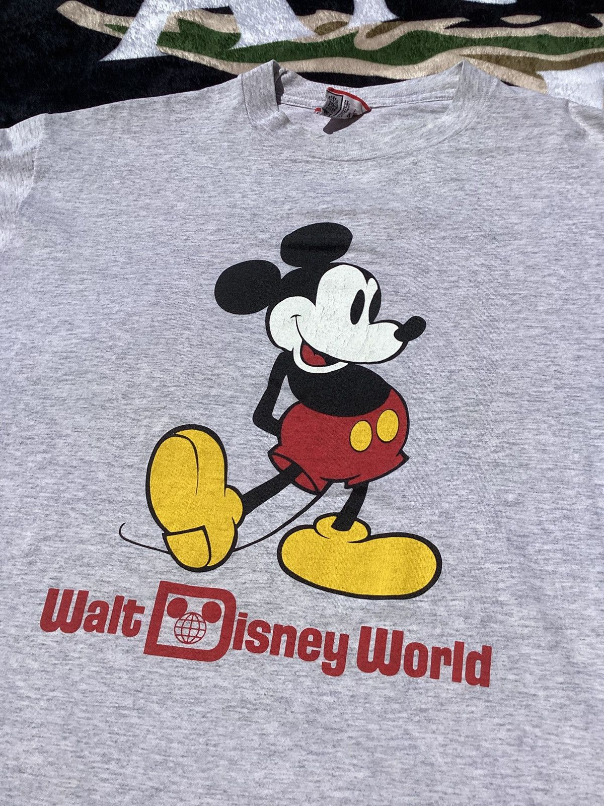 Disney × Vintage Vtg 1990s Walt Disney World, Mickey Mouse USA made T-shirt Size US XL / EU 56 / 4 - 2 Thumbnail
