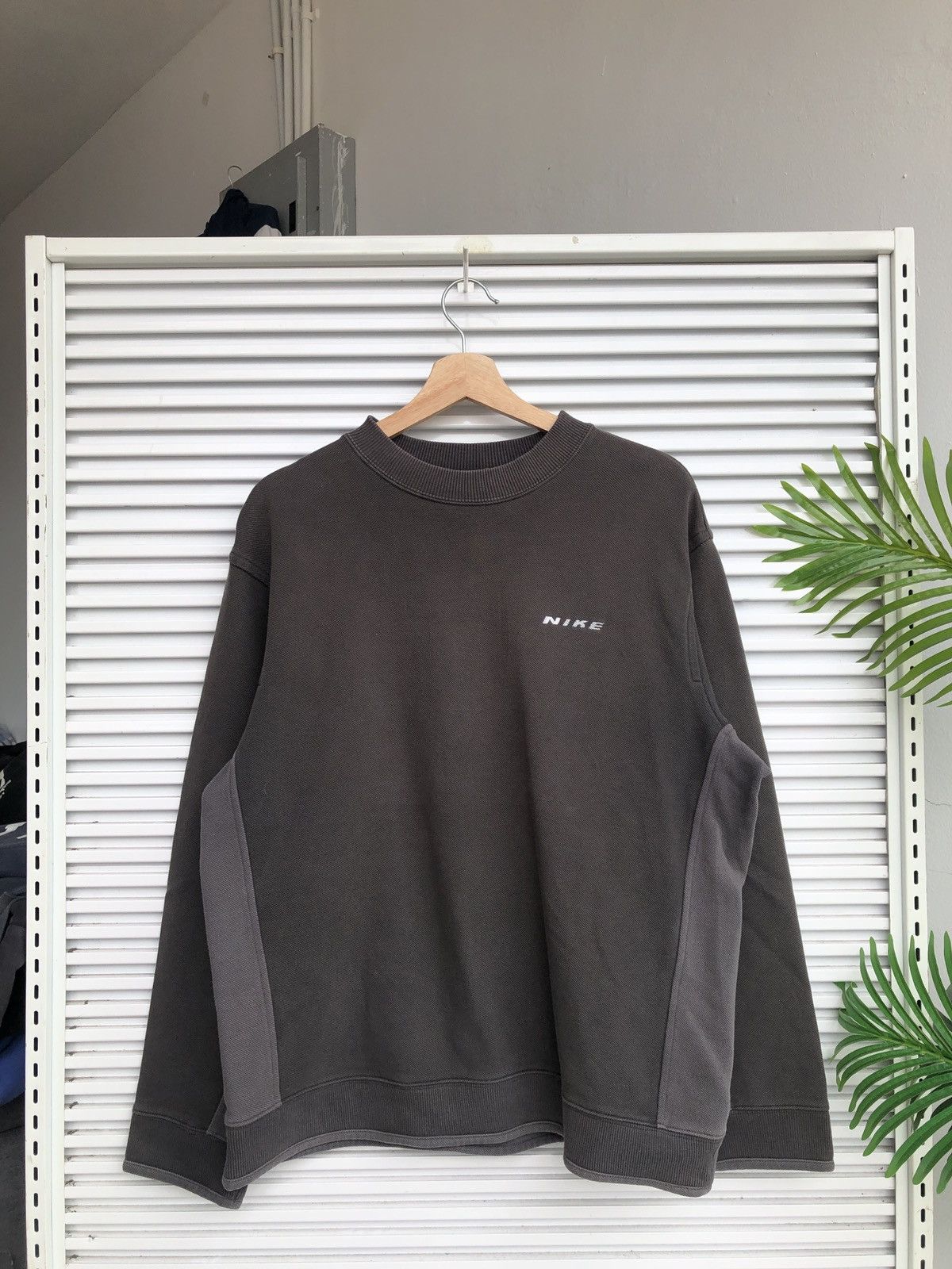 Vintage Nike Swoosh Travis Flacko Scott Crewneck