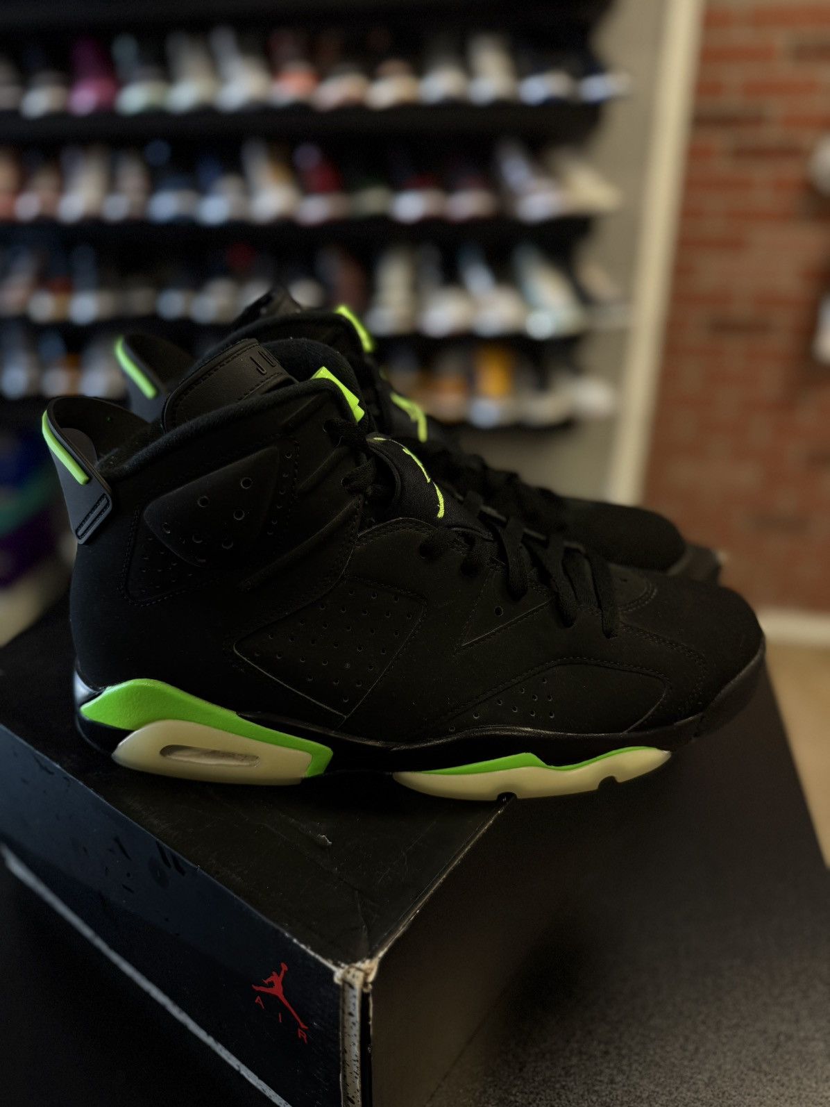Jordan Brand × Nike Jordan 6 Electric Green Size 11.5 Clean Condition 🧼 Size US 11.5 / EU 44-45 - 13 Thumbnail