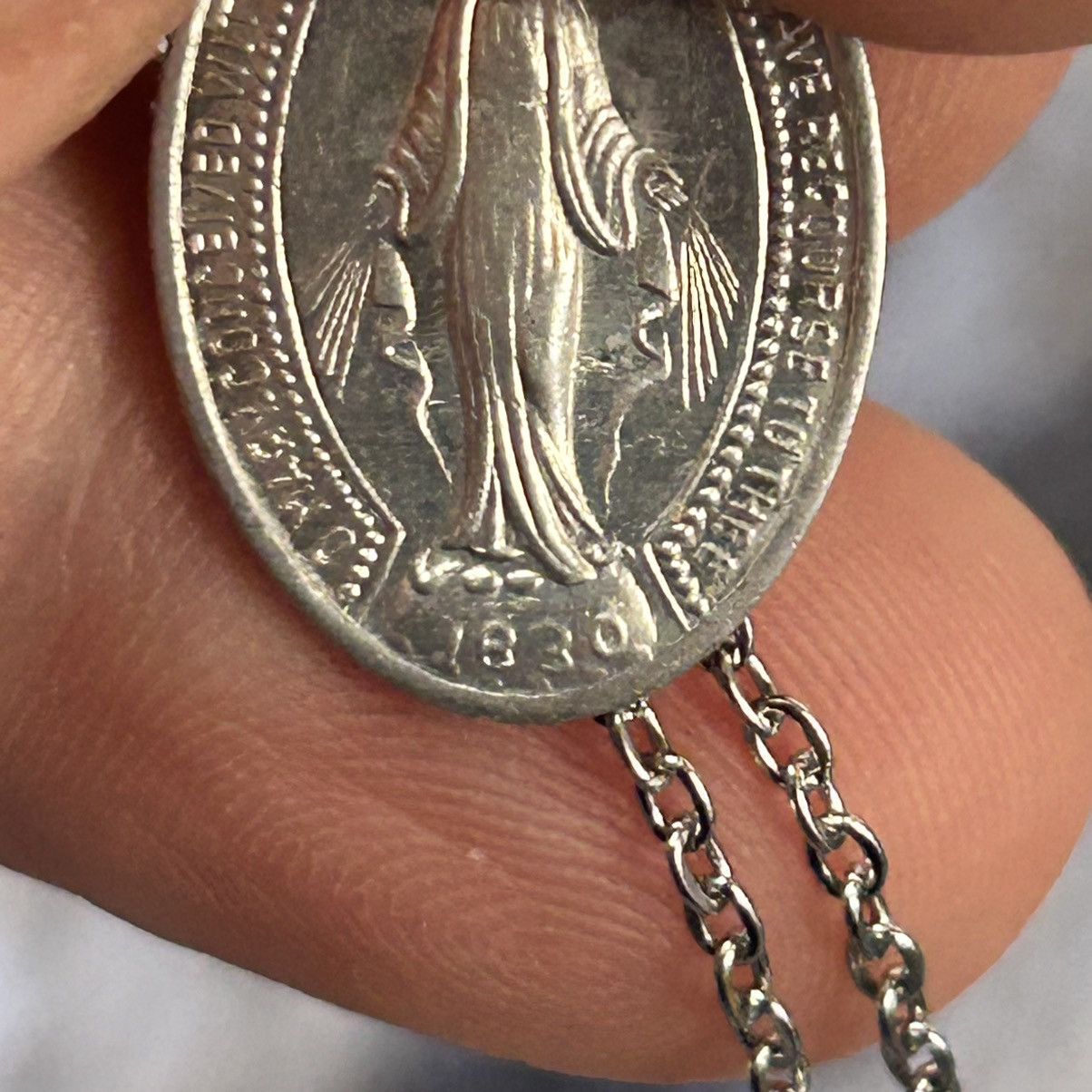 Vintage Vintage Saint Mary Miraculous pendant on chain necklace Size ONE SIZE - 7 Thumbnail