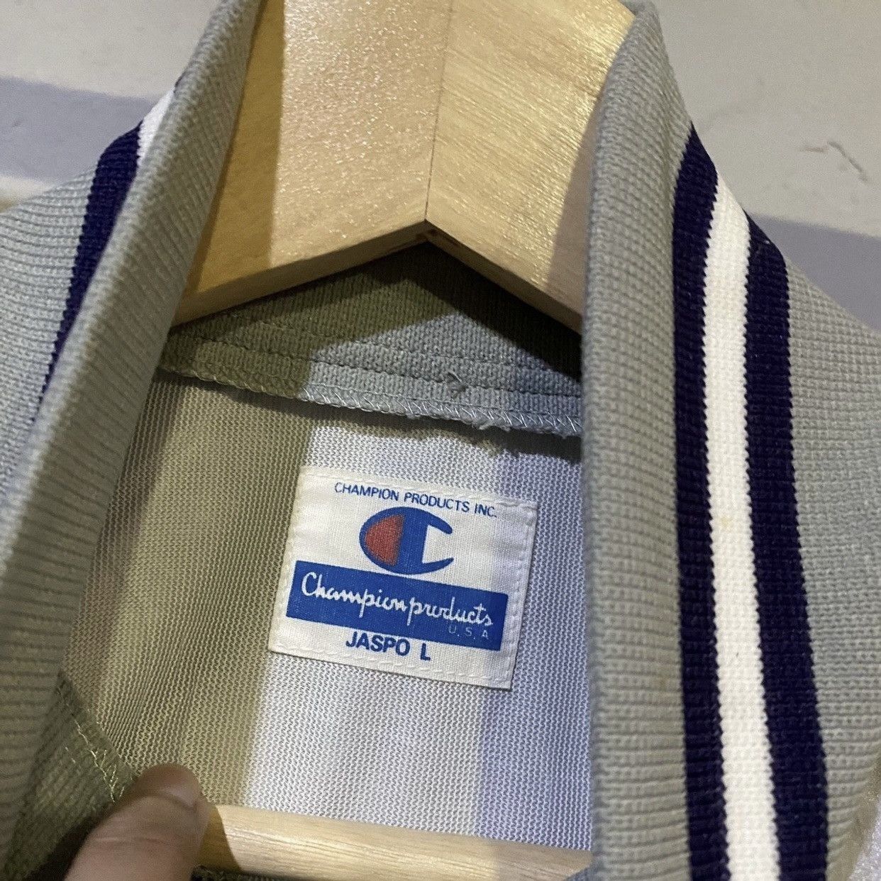 Champion × Vintage Vintage Champion Windbreaker Jacket Size US L / EU 52-54 / 3 - 7 Thumbnail