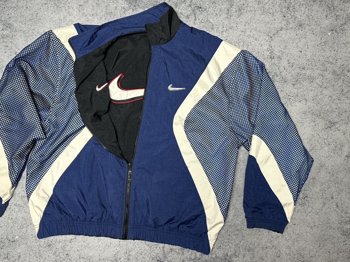 Nike Vintage 90s Nike Reversible Big Swoosh Logo Jacket Size US XL / EU 56 / 4 - 3 Thumbnail