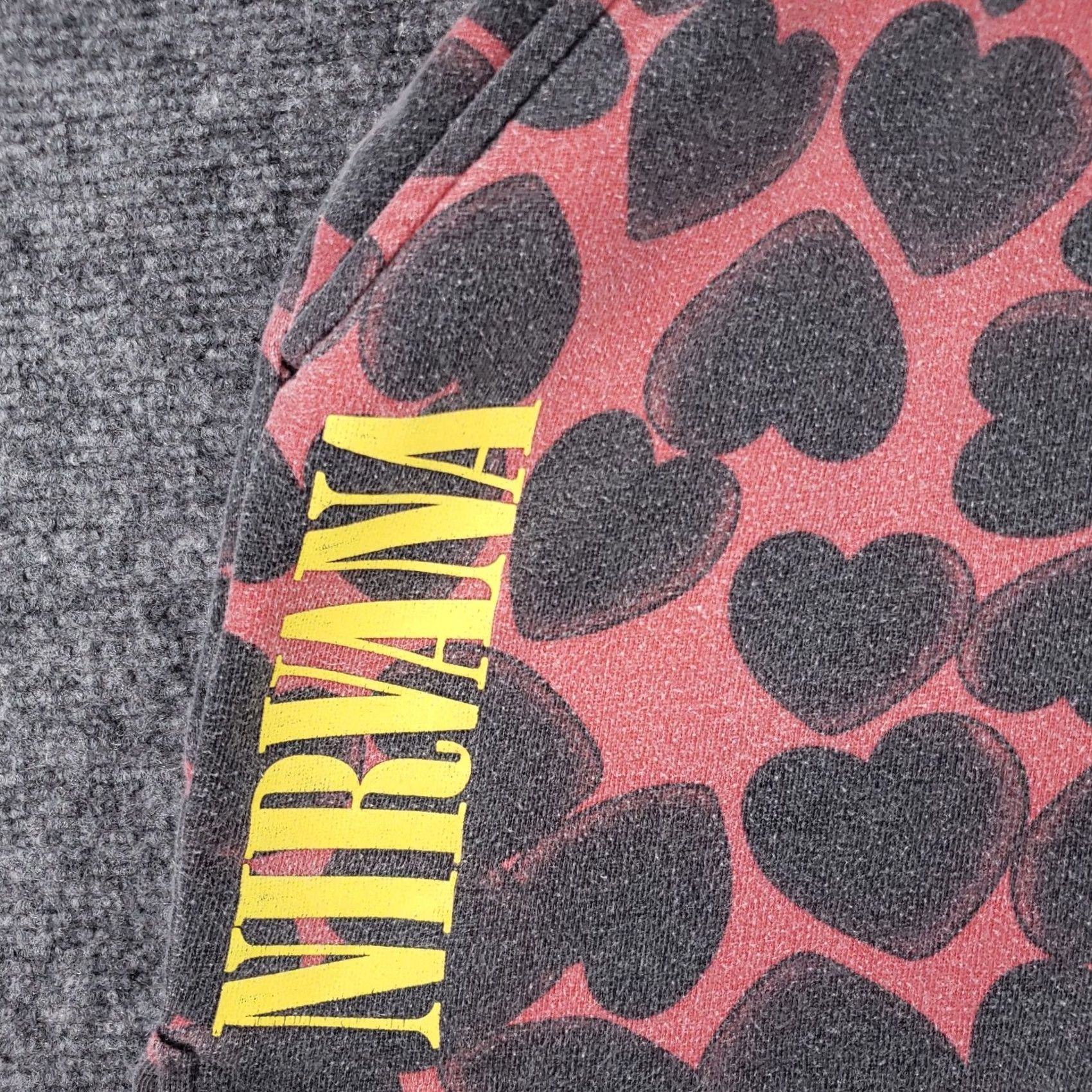 Gloverall Nirvana Shorts Womens S Red Sweatshorts Women Fleece Mid Rise Allover Print Heart Size 28" / US 6 / IT 42 - 3 Thumbnail