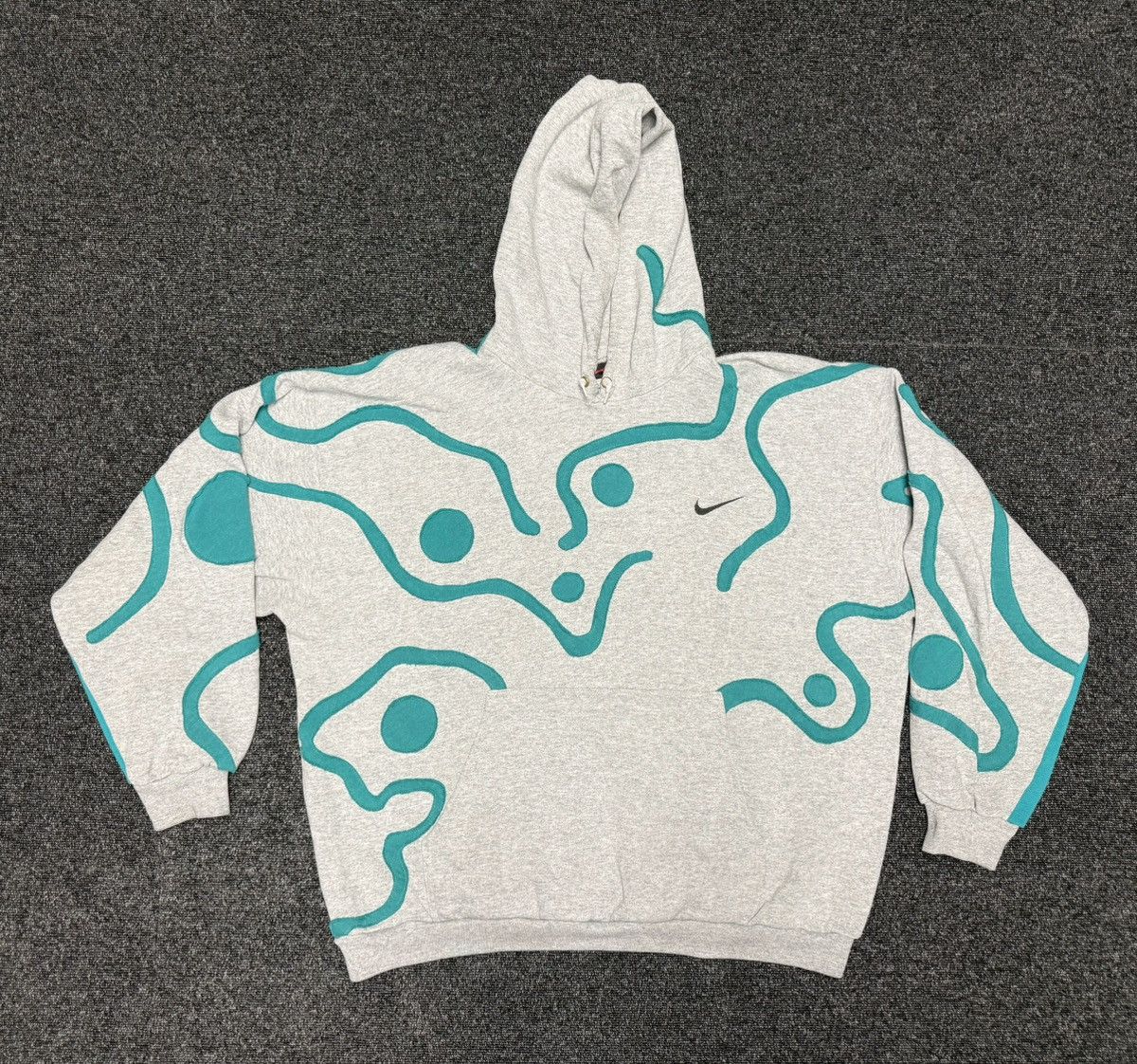 Nike Defective Garments Custom Nike Vintage Sweatshirt XL Size US XL / EU 56 / 4 - 1 Thumbnail