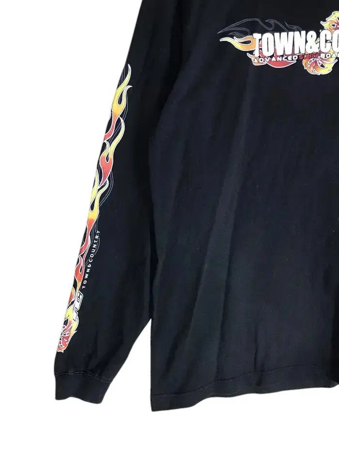 Vintage Vintage T&C Surf Design Dragon Flame Tshirts Size US L / EU 52-54 / 3 - 5 Thumbnail