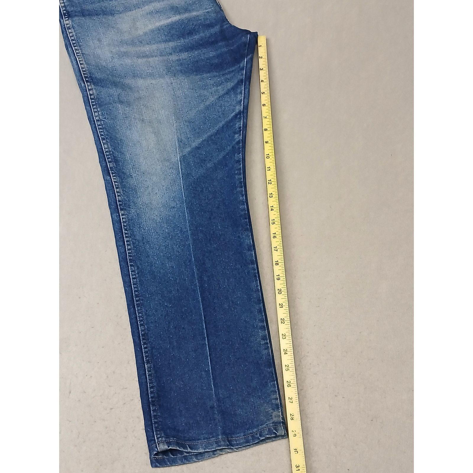 Wrangler Wrangler (40x30) Men's Relaxed Fit Straight Blue Denim Jeans Size US 40 / EU 56 - 4 Thumbnail