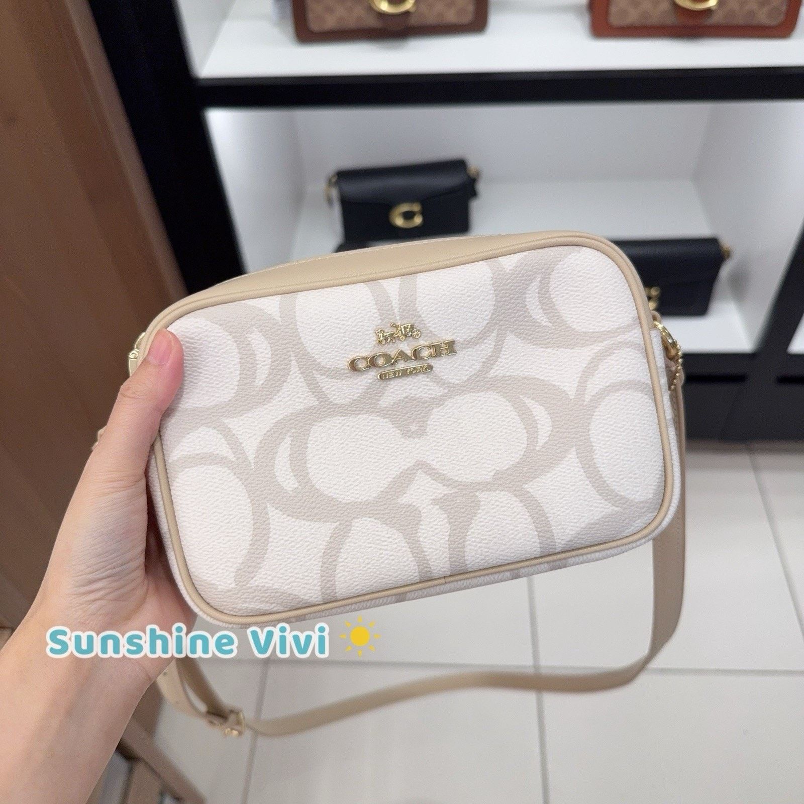 Coach NWT COACH Mini Jamie Camera Bag Canvas CBL94 Gold/Ivory Size ONE SIZE - 1 Thumbnail
