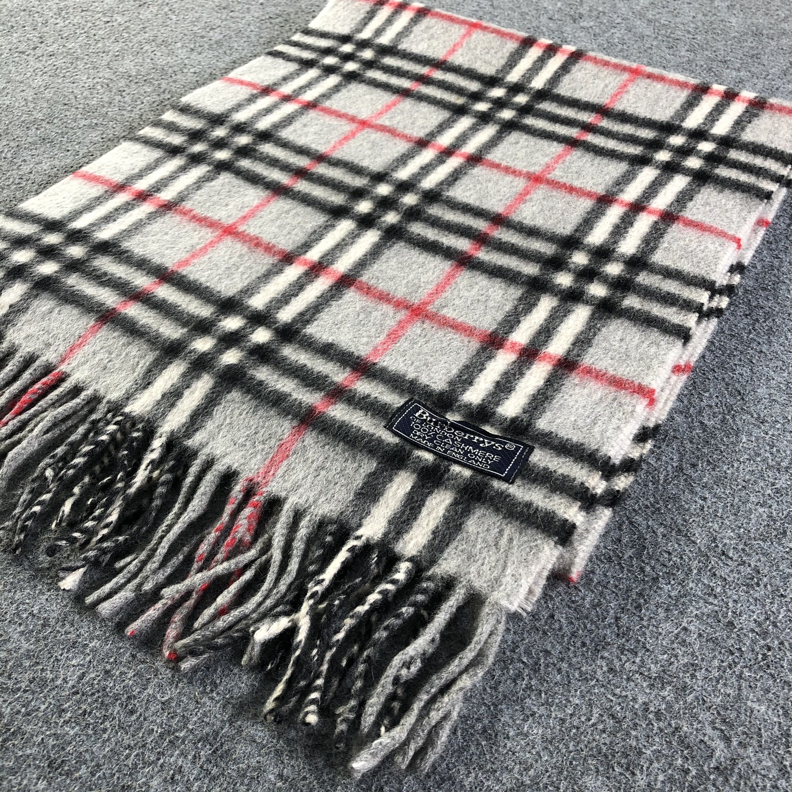 Burberry Burberrys Scarf / Muffler / Neckwear P030 Size ONE SIZE - 3 Thumbnail