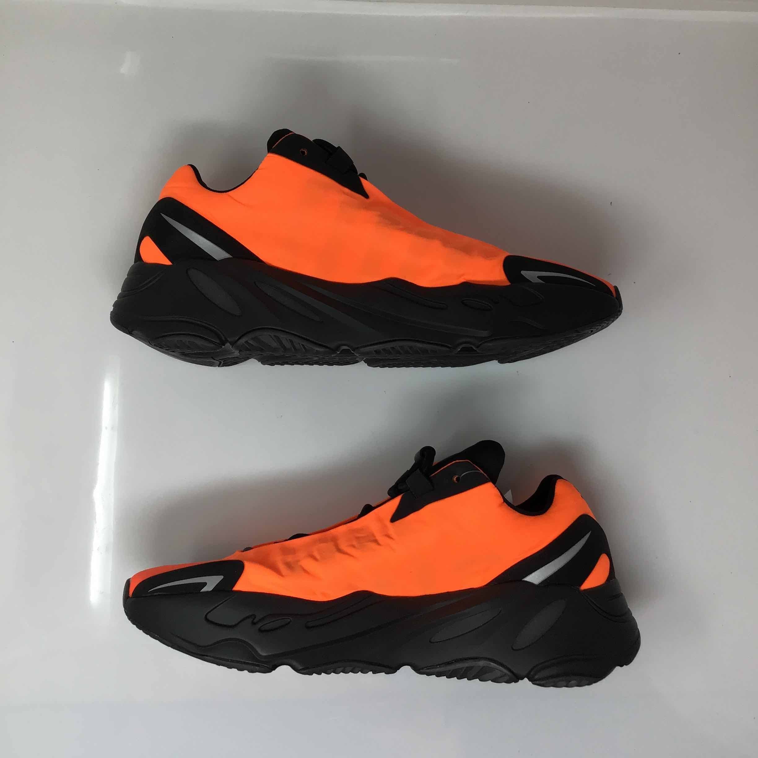 adidas YEEZY 700 MNVN オレンジ スニーカー kanye ADIDAS YEEZY Boost 700 V1 Sun Size 8 Wave Runner Kanye West