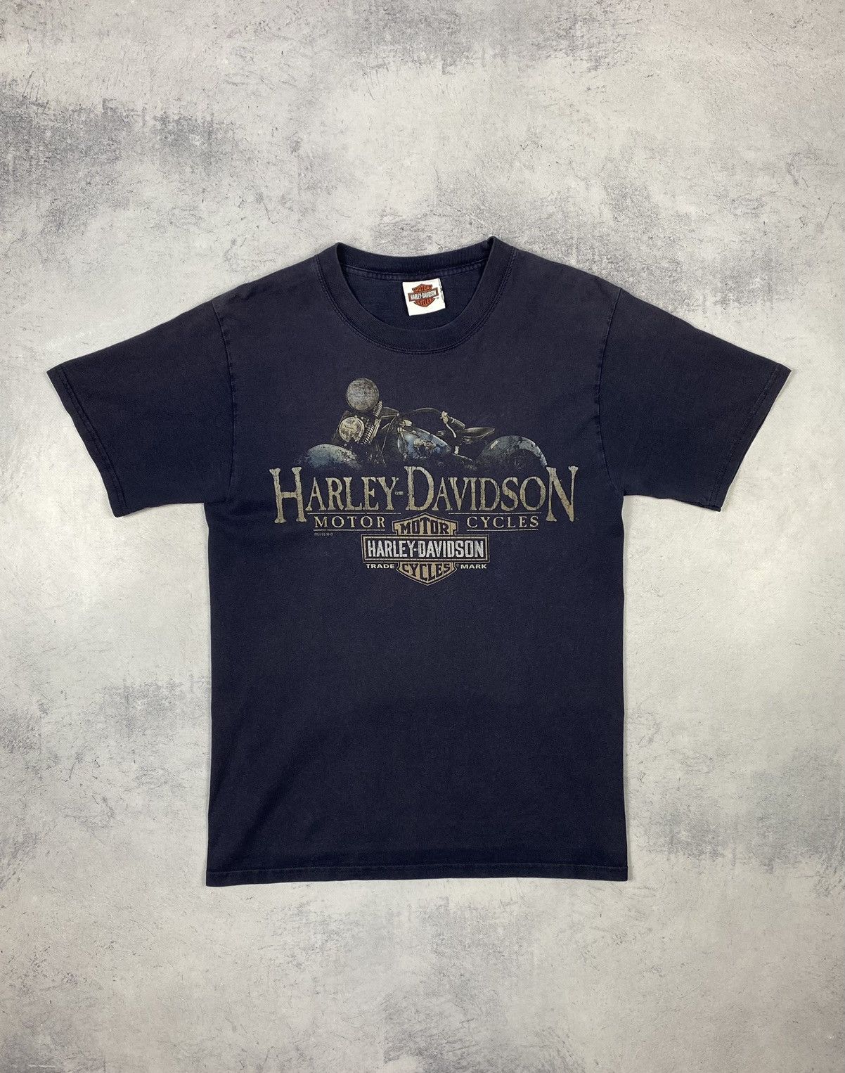 Harley Davidson Harley Davidson Guildford Surrey England Motorcycle 2013 tee Size US S / EU 44-46 / 1 - 2 Thumbnail