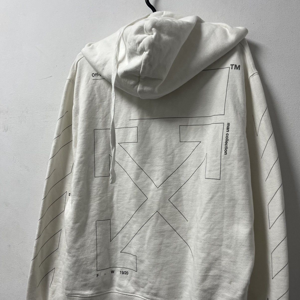 Off-White Off-White Luxury Hoodie Big Logo Rare White Size US L / EU 52-54 / 3 - 11 Thumbnail