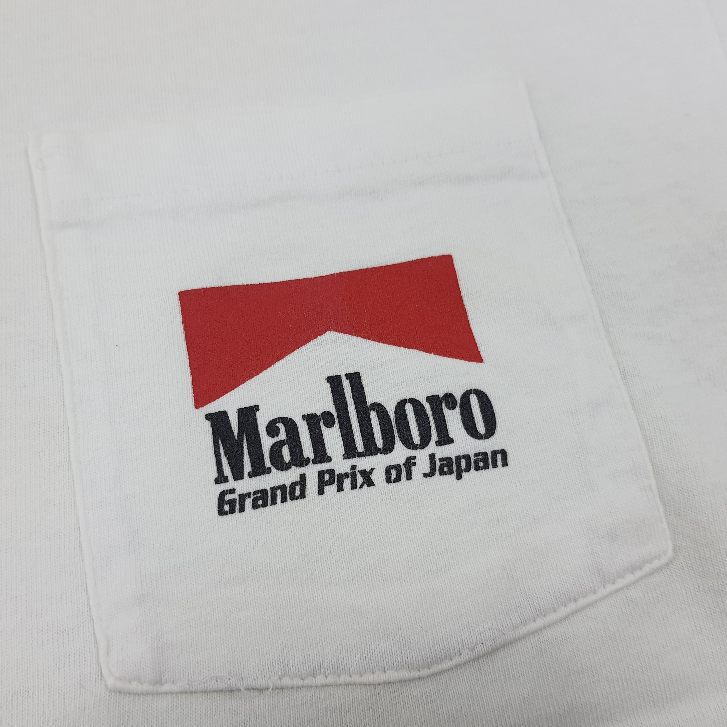 Marlboro × Vintage Vintage Marlboro Grand Prix of Japan Racing Team GP Tshirt Size US L / EU 52-54 / 3 - 4 Thumbnail