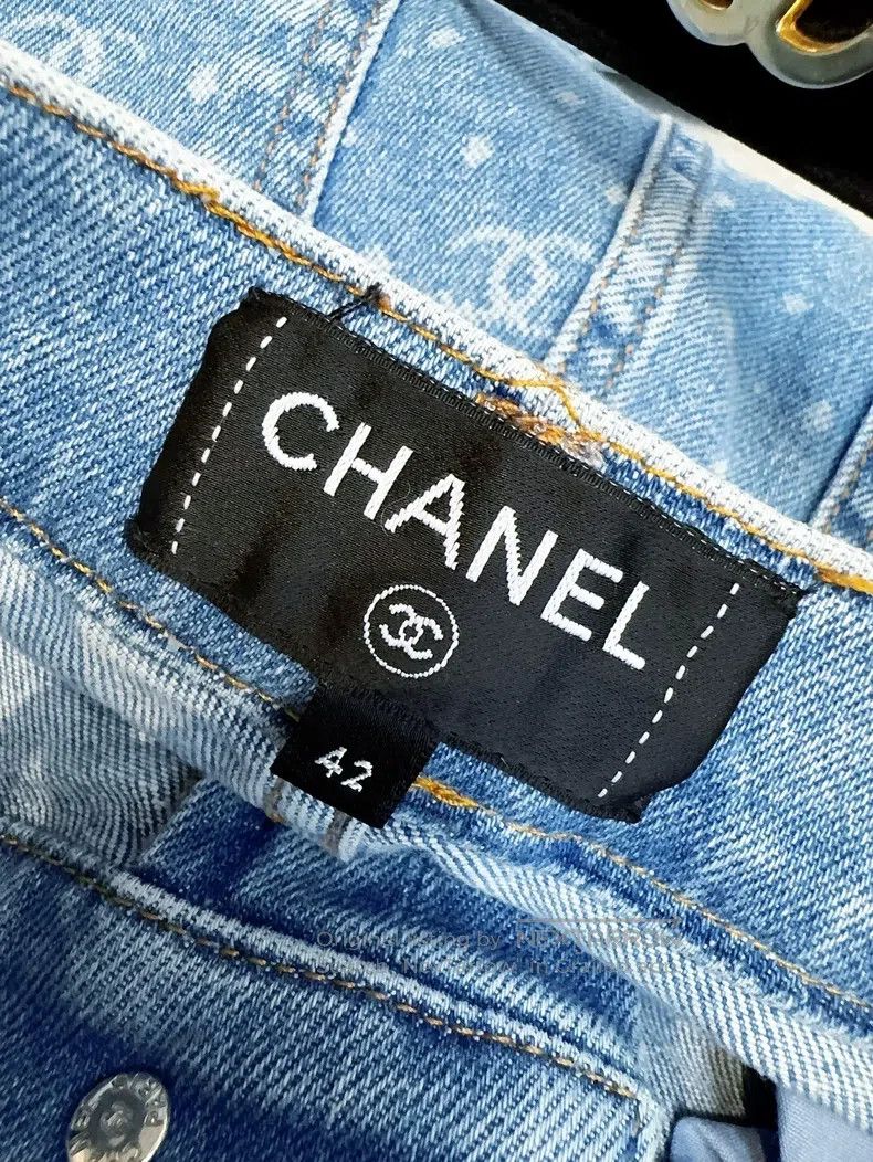 Chanel Chanel 23p full print dot logo narrow version jeans Size 27" / US 4 / IT 40 - 5 Thumbnail