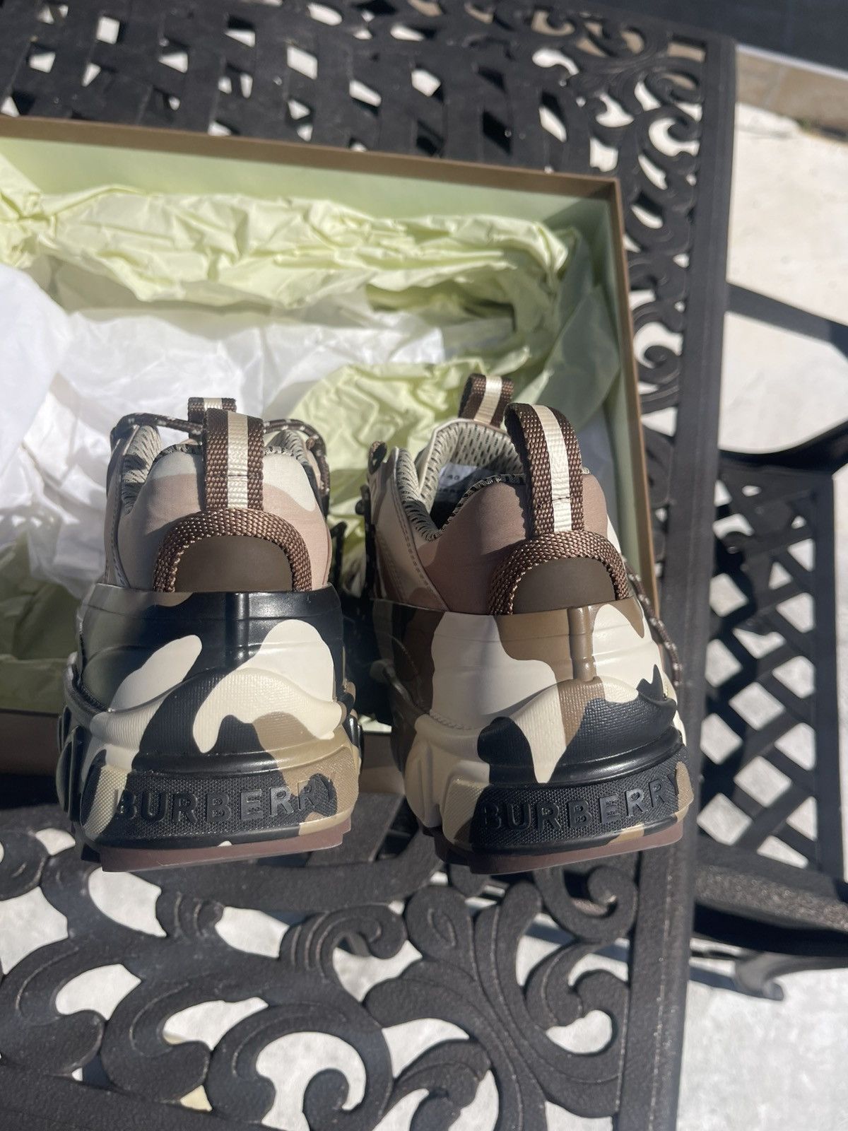 Burberry BURBERRY ARTHUR CAMOUFLAGE SNEAKER Size US 7 / EU 40 - 9 Thumbnail