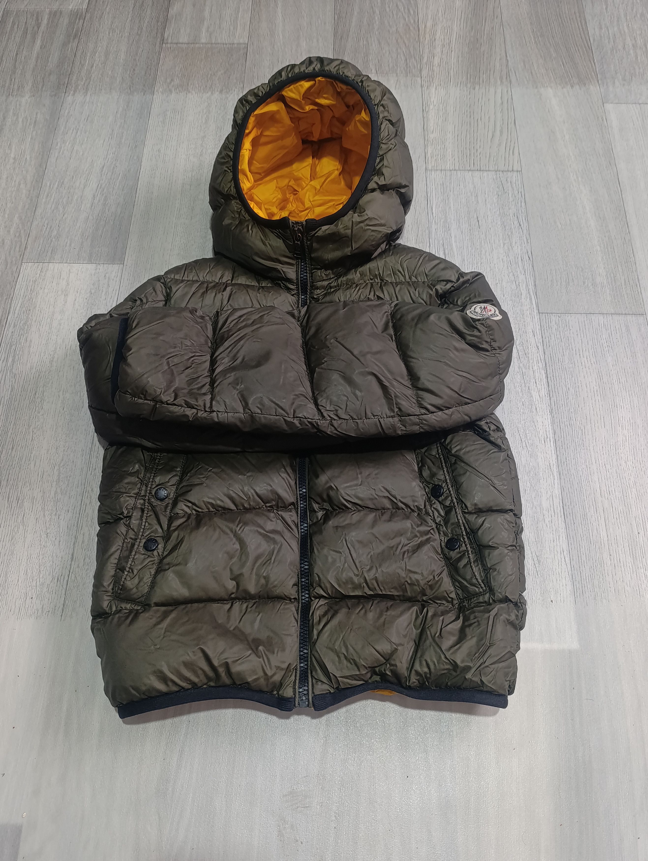 Moncler Moncler Bomber Jacket Downs For kids size : 10yo Size US S / EU 44-46 / 1 - 2 Thumbnail