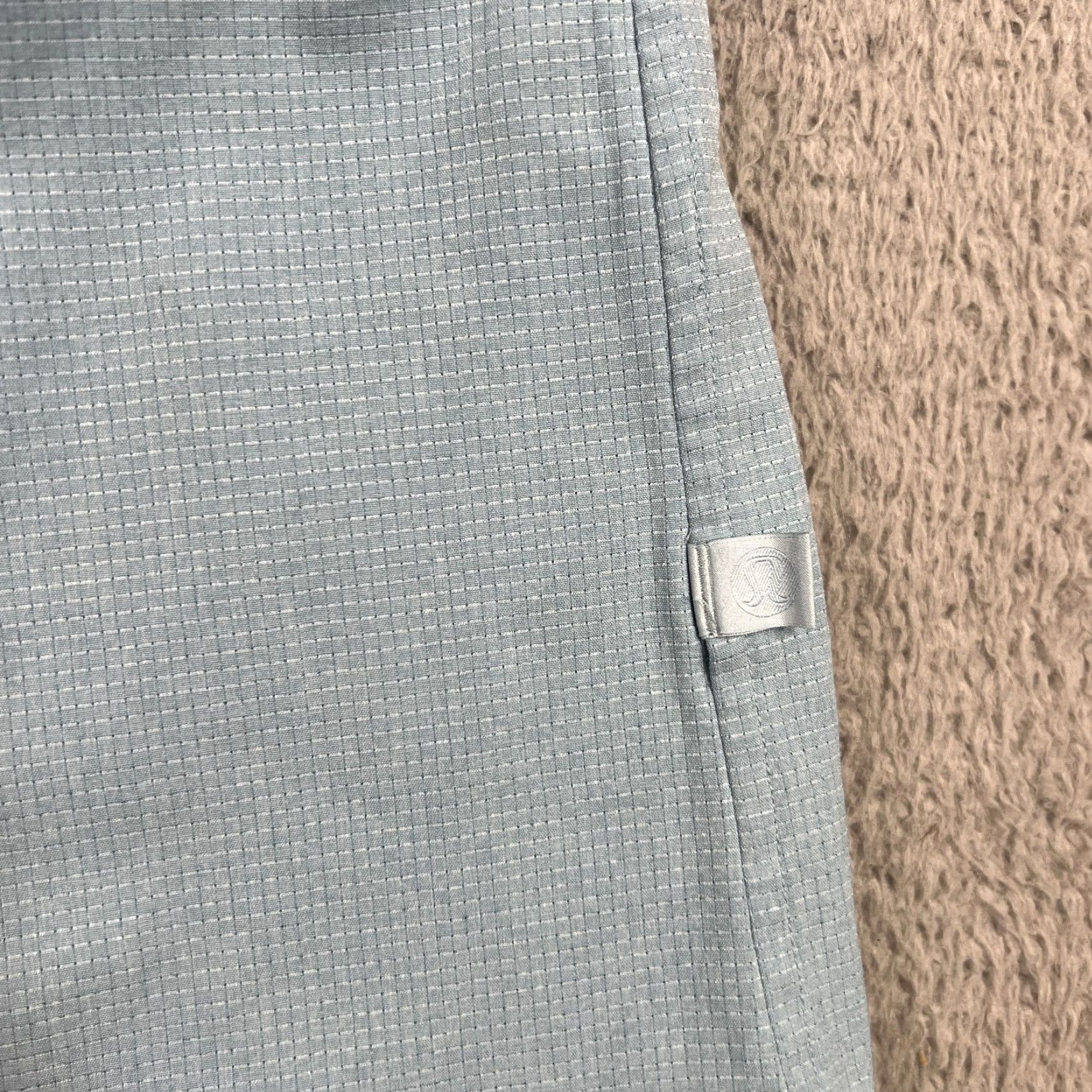 Lululemon Lululemon Airing Easy Short Sleeve Button-Up Shirt Mens M Blue Lightweight Breathable Quick Dry Vented Logo Size US M / EU 48-50 / 2 - 2 Thumbnail