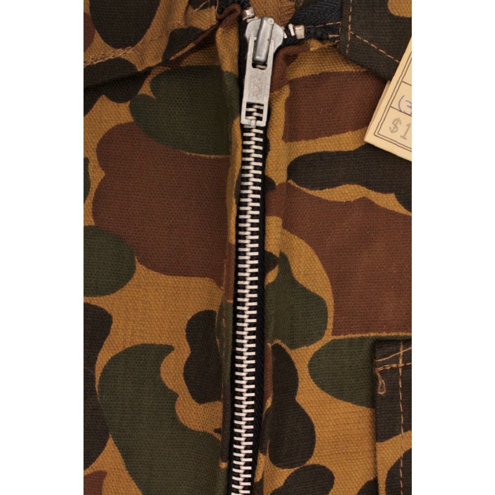 Hunter VINTAGE Mens VTG 70s NOS Duck Hunter Camo Coveralls Sz S 1970s Hunting Camouflage Green 31 Inseam) Size US 29 - 6 Thumbnail
