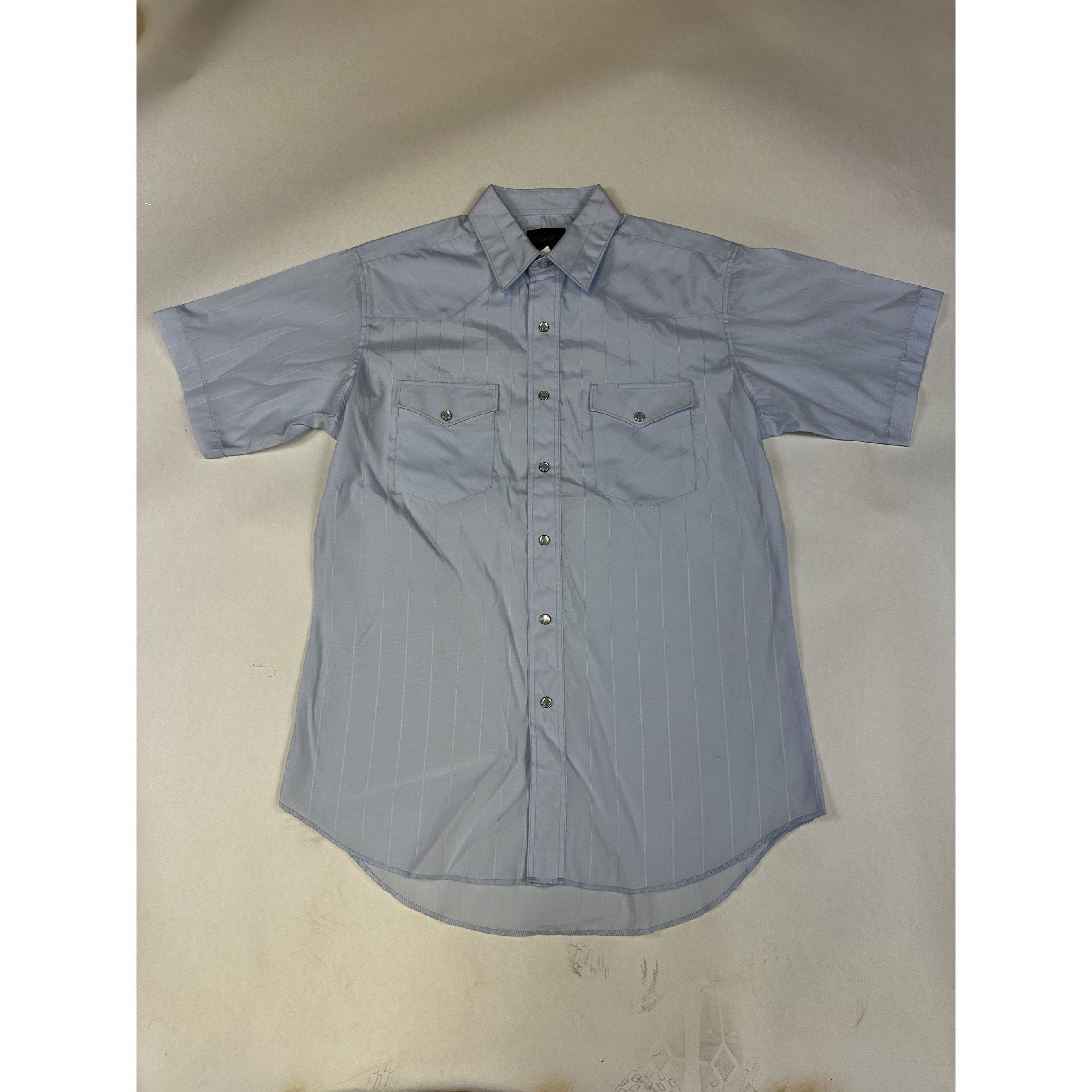 Wrangler Wrangler Mens Western Short Sleeve Button-Up Shirt M Light B Size US M / EU 48-50 / 2 - 1 Thumbnail