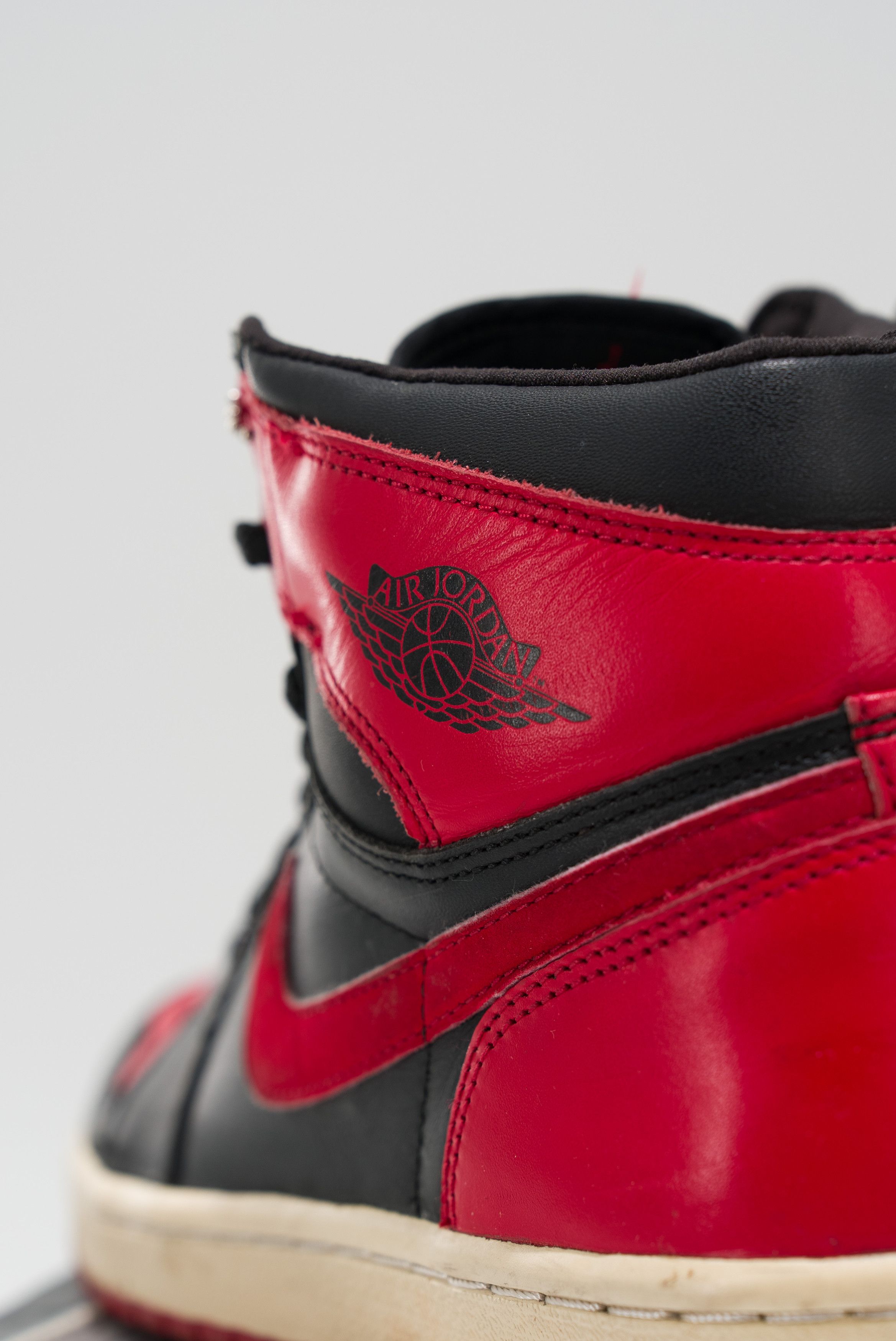 Jordan Brand Jordan 1 Retro Bred (2001) Size US 10.5 / EU 43-44 - 12 Thumbnail