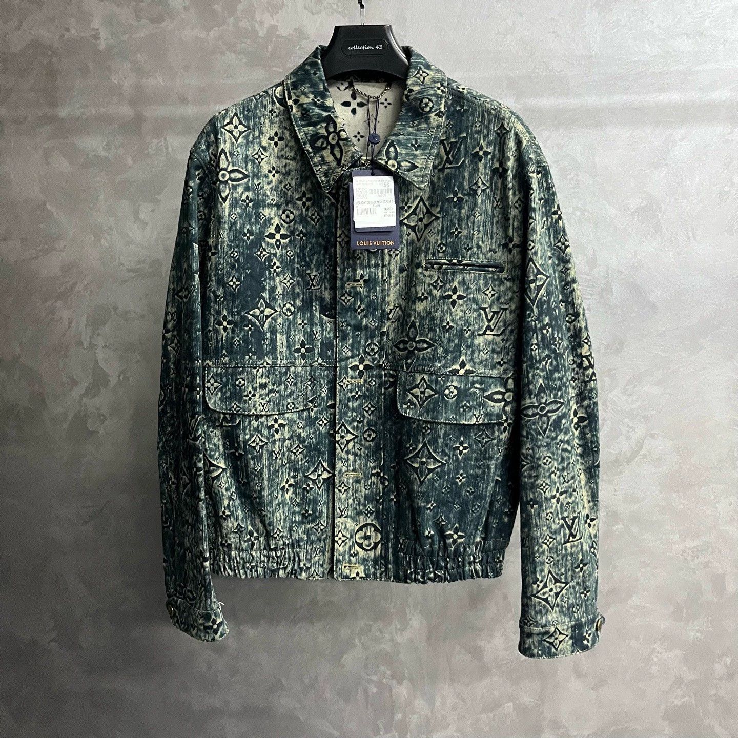 Louis Vuitton gray logo button-up long sleeve denim jacket Size US L / EU 52-54 / 3 - 1 Thumbnail