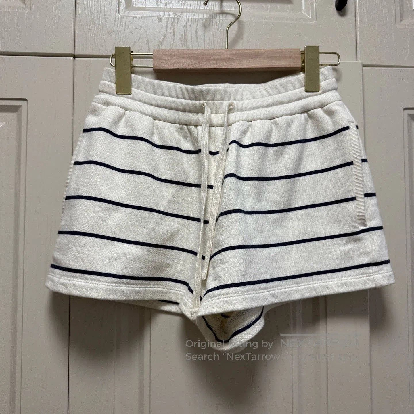 Miu Miu Miu Miu 2024 Striped Logo Casual Shorts. Size 24" / US 00 / IT 34 - 1 Thumbnail