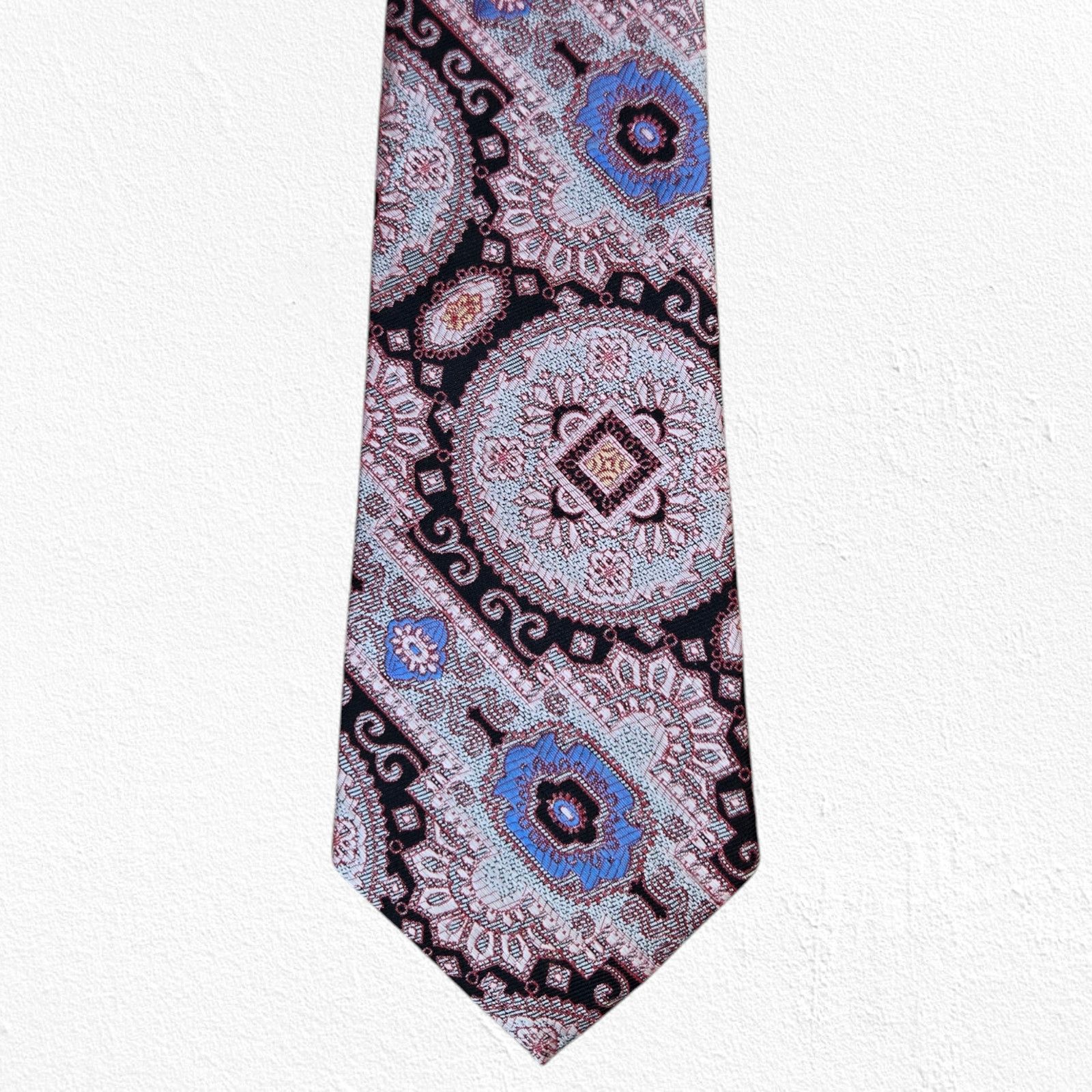 Vintage Vintage Black Red Medallion Neck Tie Size ONE SIZE - 6 Thumbnail