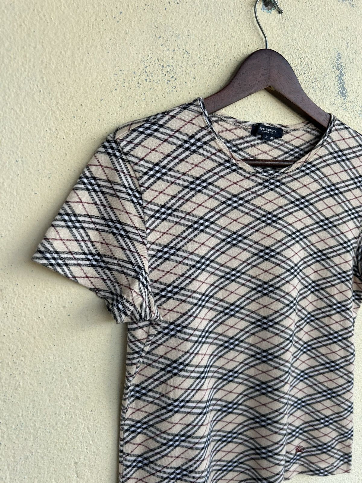 Burberry Burberry London Nova Check Tshirt Size XS / US 0-2 / IT 36-38 - 4 Thumbnail