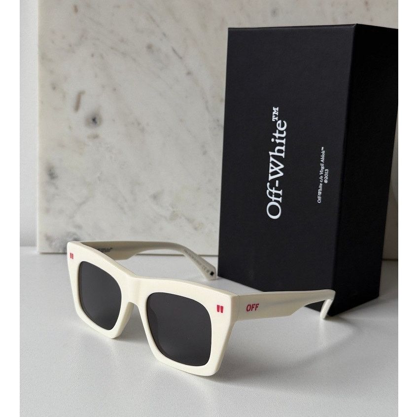 Off-White NEW Off White Selma White Oversized Sunglasses Size ONE SIZE - 1 Thumbnail