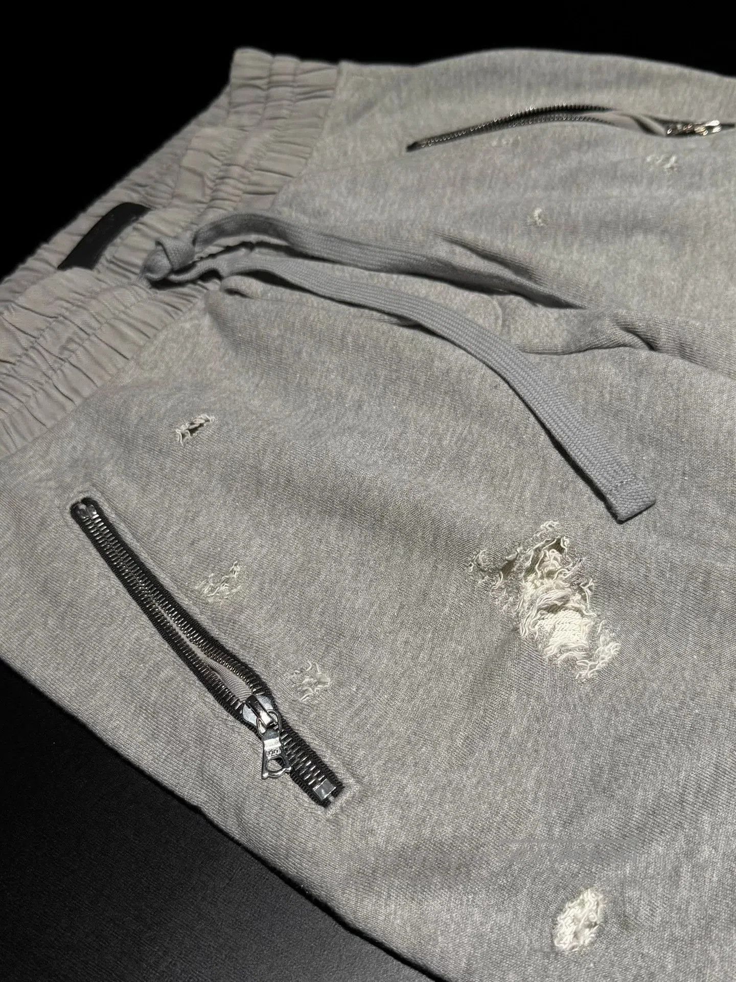 Amiri Amiri Gray Leather Patch Long Sweatpants. Size US 26 / EU 42 - 4 Thumbnail