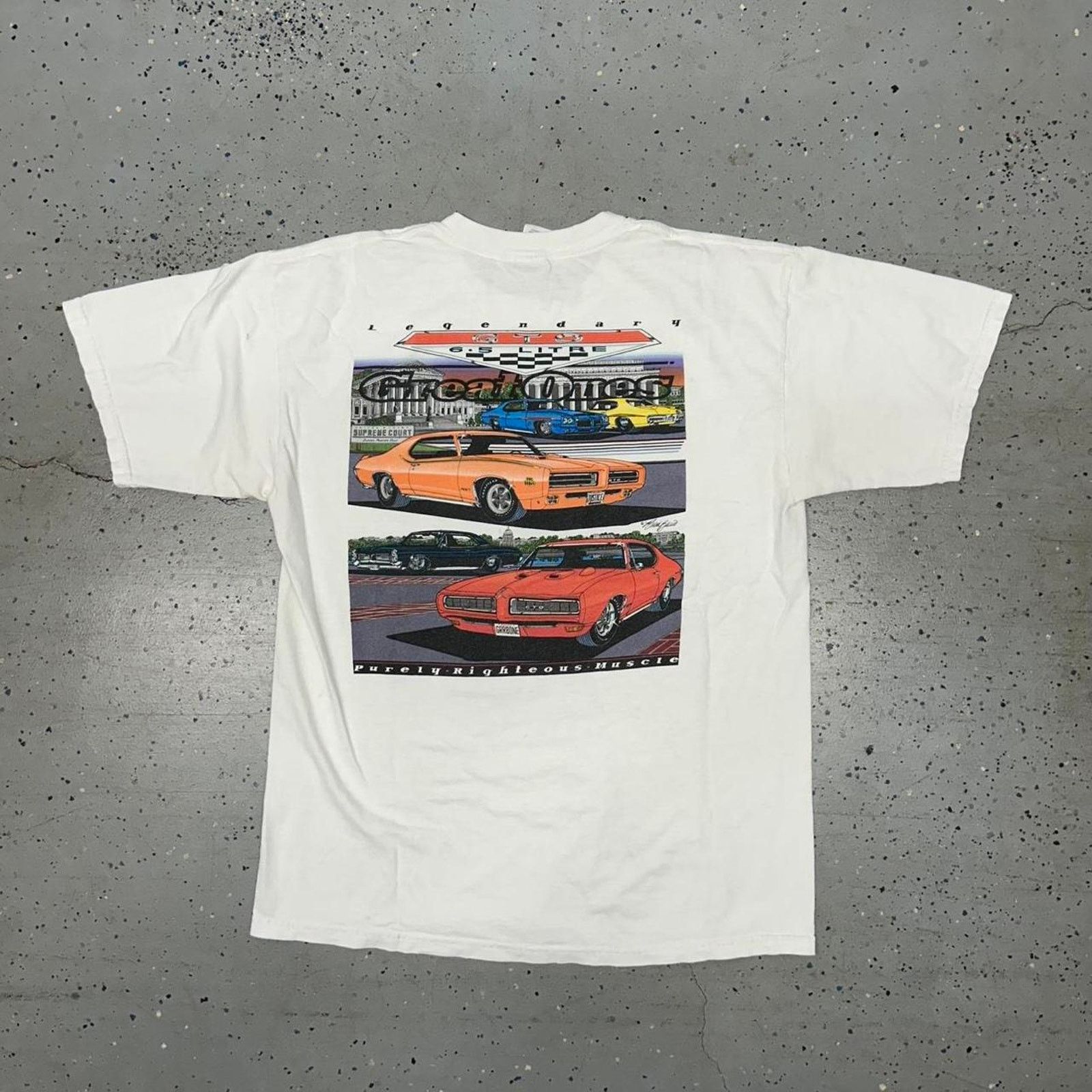 Gildan Y2K Prowlin Tigers graphic tee with bold car graphics Size US L / EU 52-54 / 3 - 8 Thumbnail