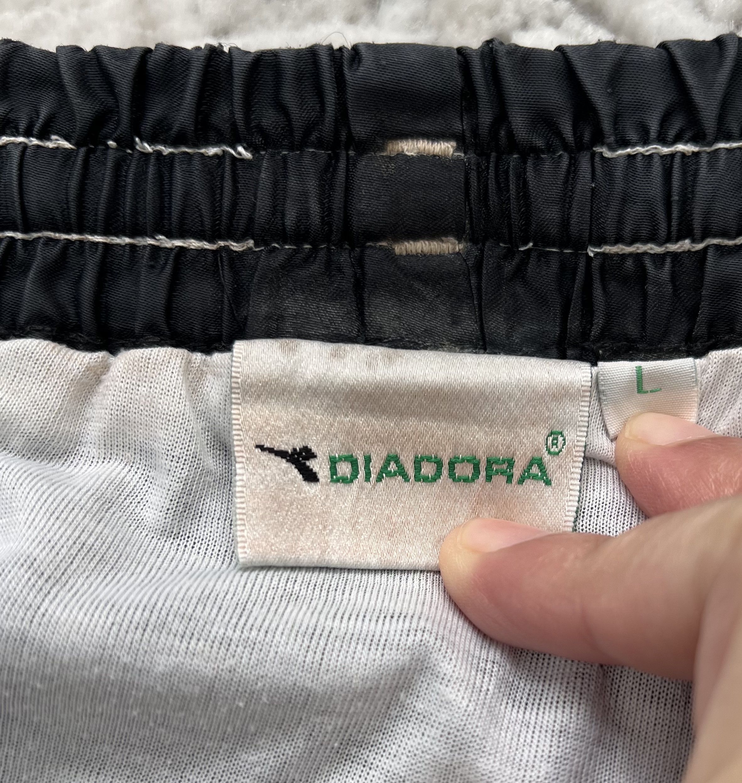 Diadora Vintage Diadora Sport Track Shorts Dark Grey Side Stripe L Size US 34 / EU 50 - 17 Thumbnail