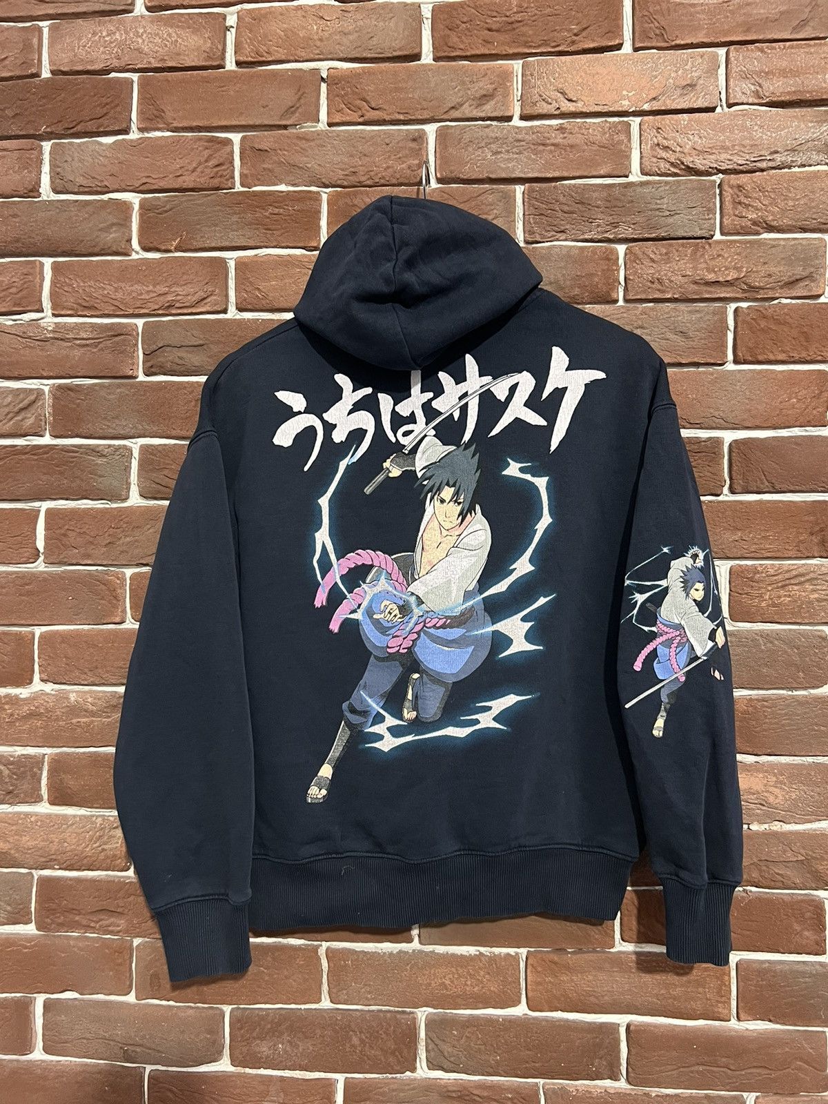 Image of Cartoon Network x Vintage Naruto Shippuden 2007 Sasuke Anime Hoodie Xs in Black, Men's