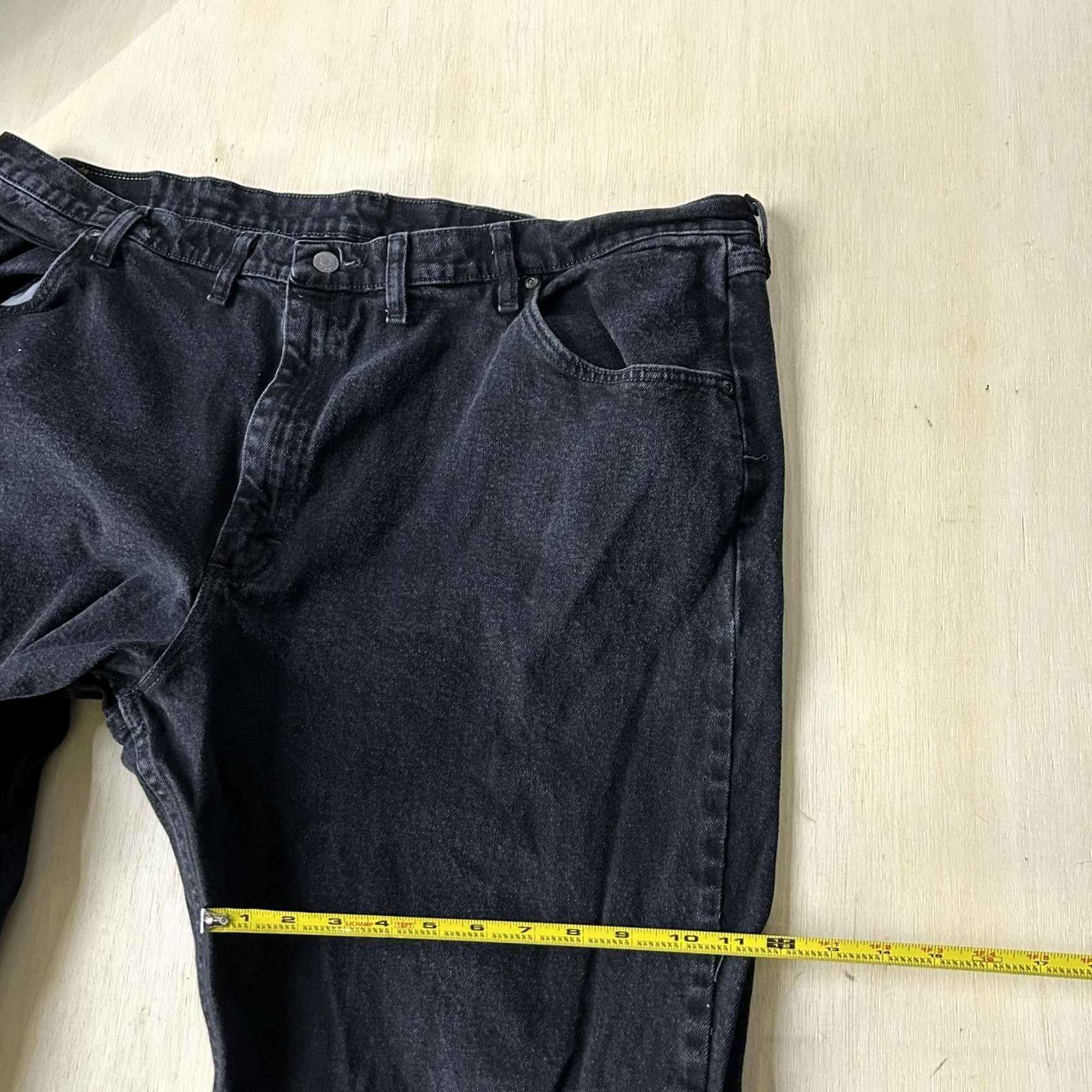 Wrangler Wrangler Jeans Mens 46x30 Charcoal Wash Black Denim Regular Straight Stretch Size US 30 / EU 46 - 7 Thumbnail