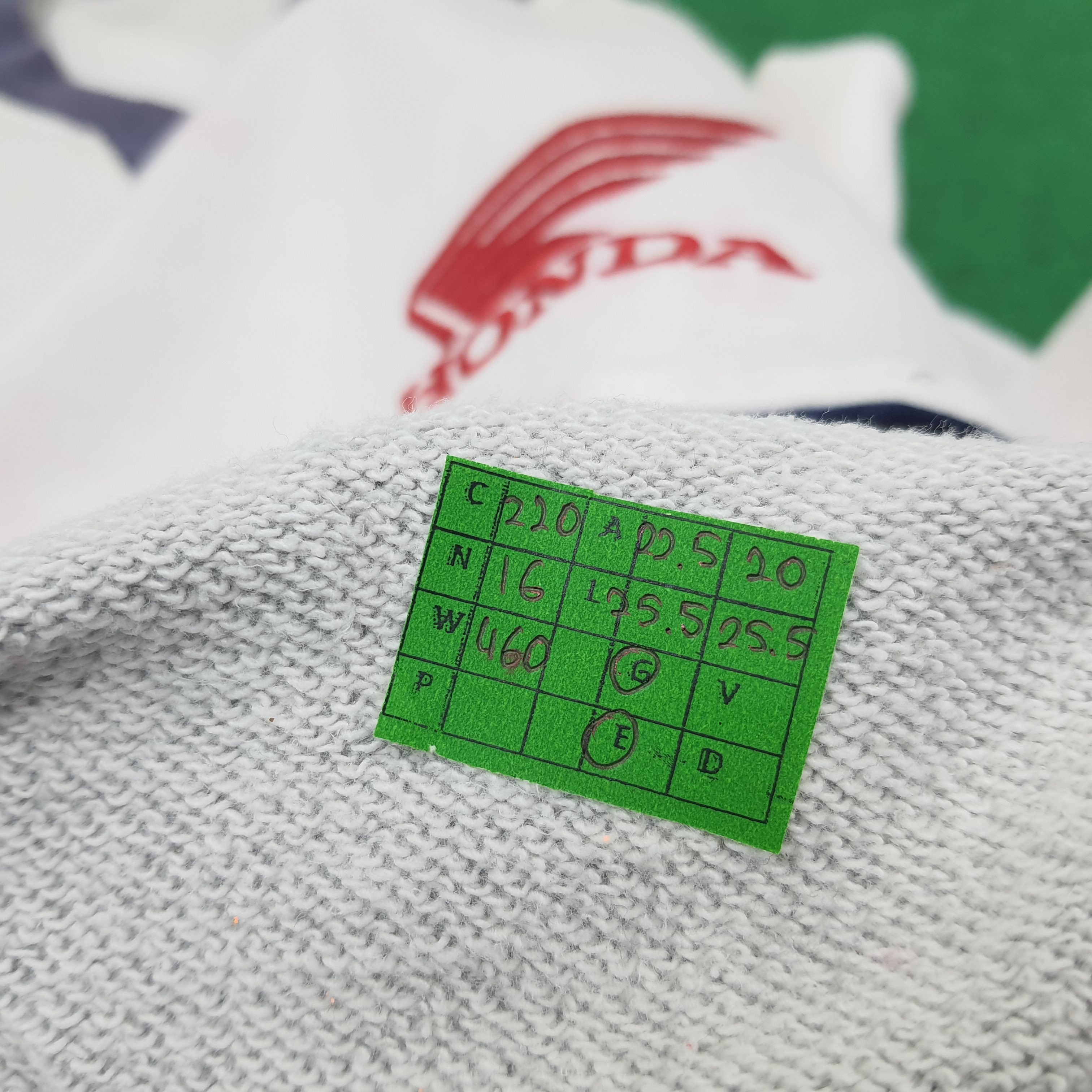 Japanese Brand × Vintage Vintage Honda Japan Racing Motorsports Sweatshirts C220N16 Size US M / EU 48-50 / 2 - 9 Thumbnail
