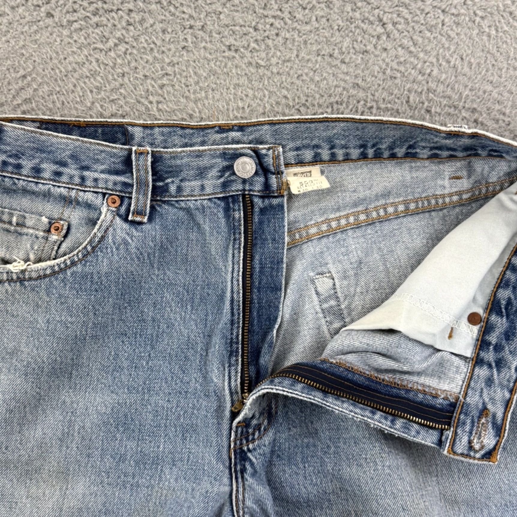 Levi's VINTAGE Levi's 550 Jeans Mens 36x30 Blue Distressed 90s Logo USA 5-Pocket Denim Straight Relaxed 90s Size US 36 / EU 52 - 4 Thumbnail