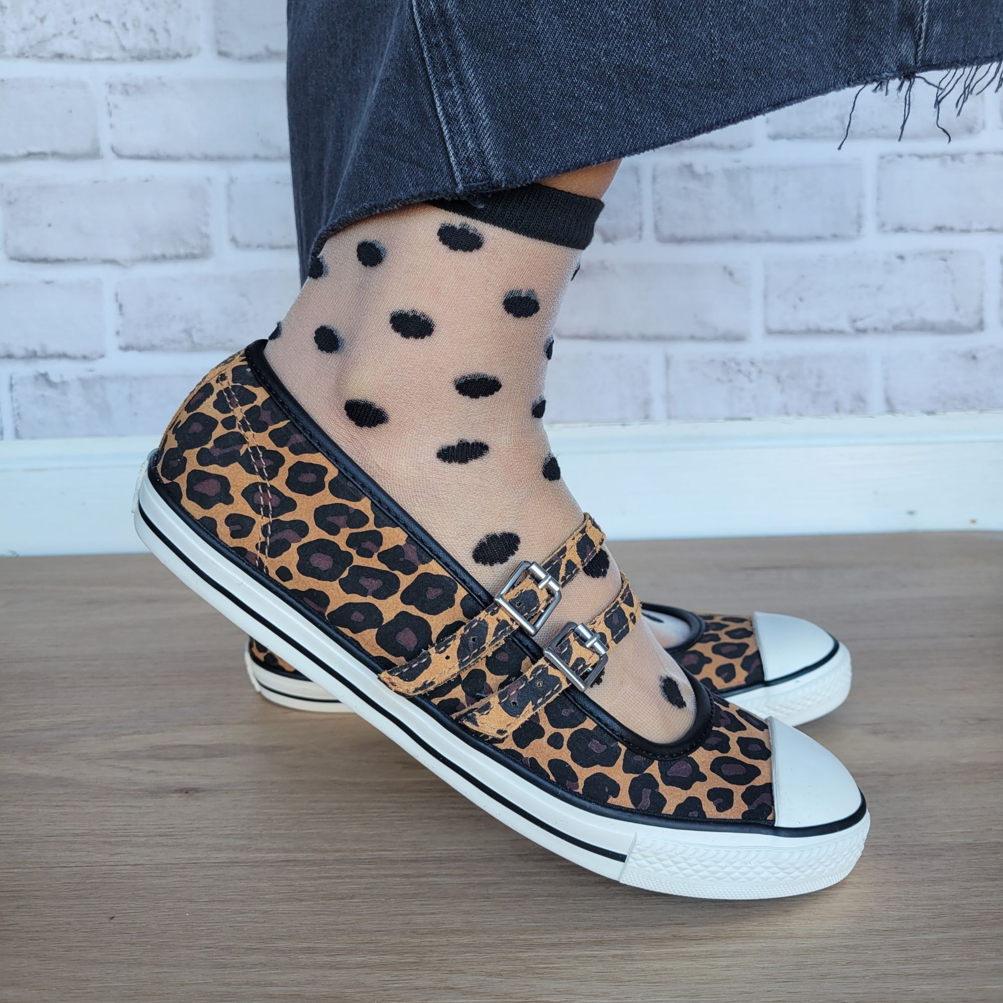 Converse ⭐Converse Dainty Mary Jane Leopard Sz 9 Womens shoes Sneaker Size US 9 / IT 39 - 2 Thumbnail