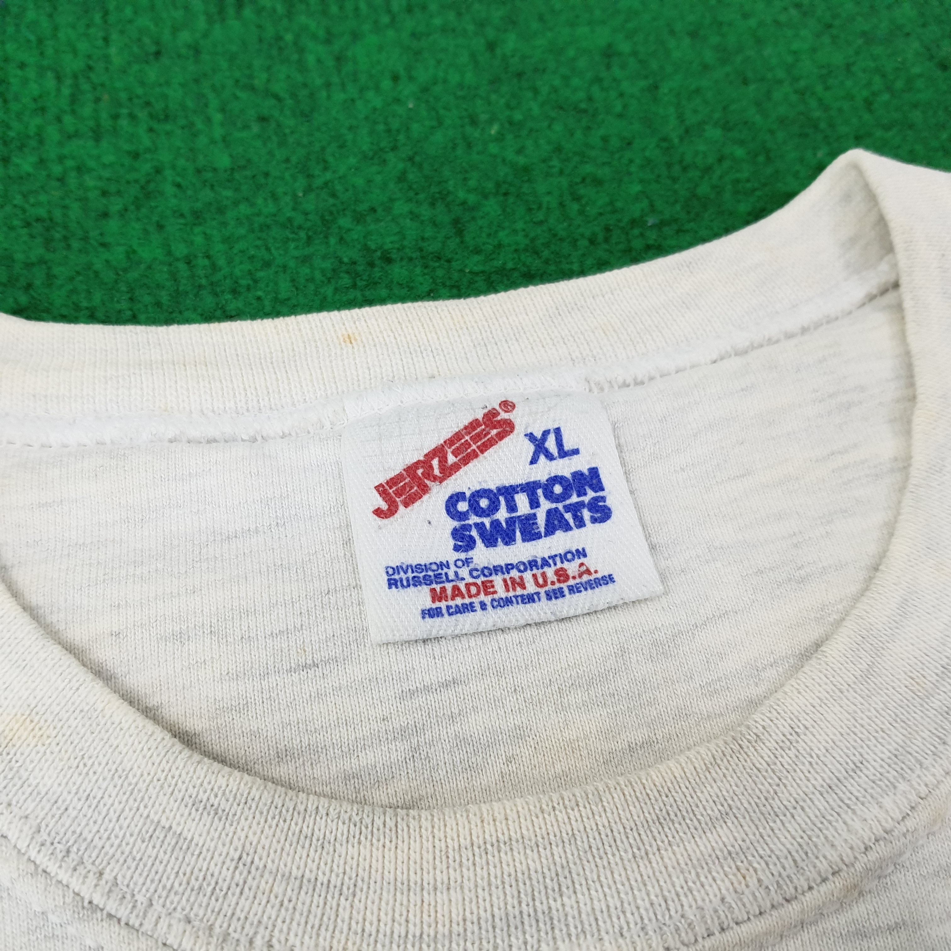 Vintage Vintage Nevada University Medicine School Sweatshirt C256N10 Size US XL / EU 56 / 4 - 5 Thumbnail
