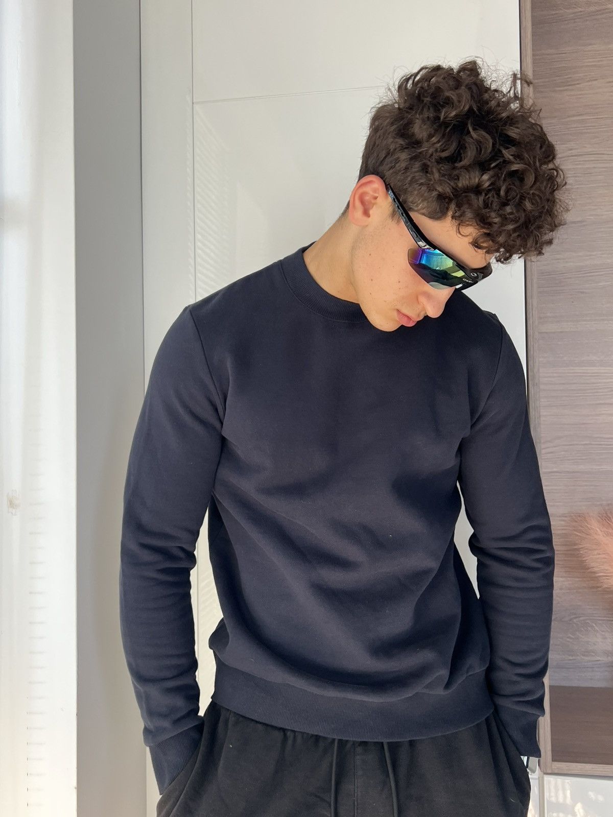 Cos ‼️COS Classic Old Money Crew Neck Sweatshirt‼️ Size US M / EU 48-50 / 2 - 6 Thumbnail