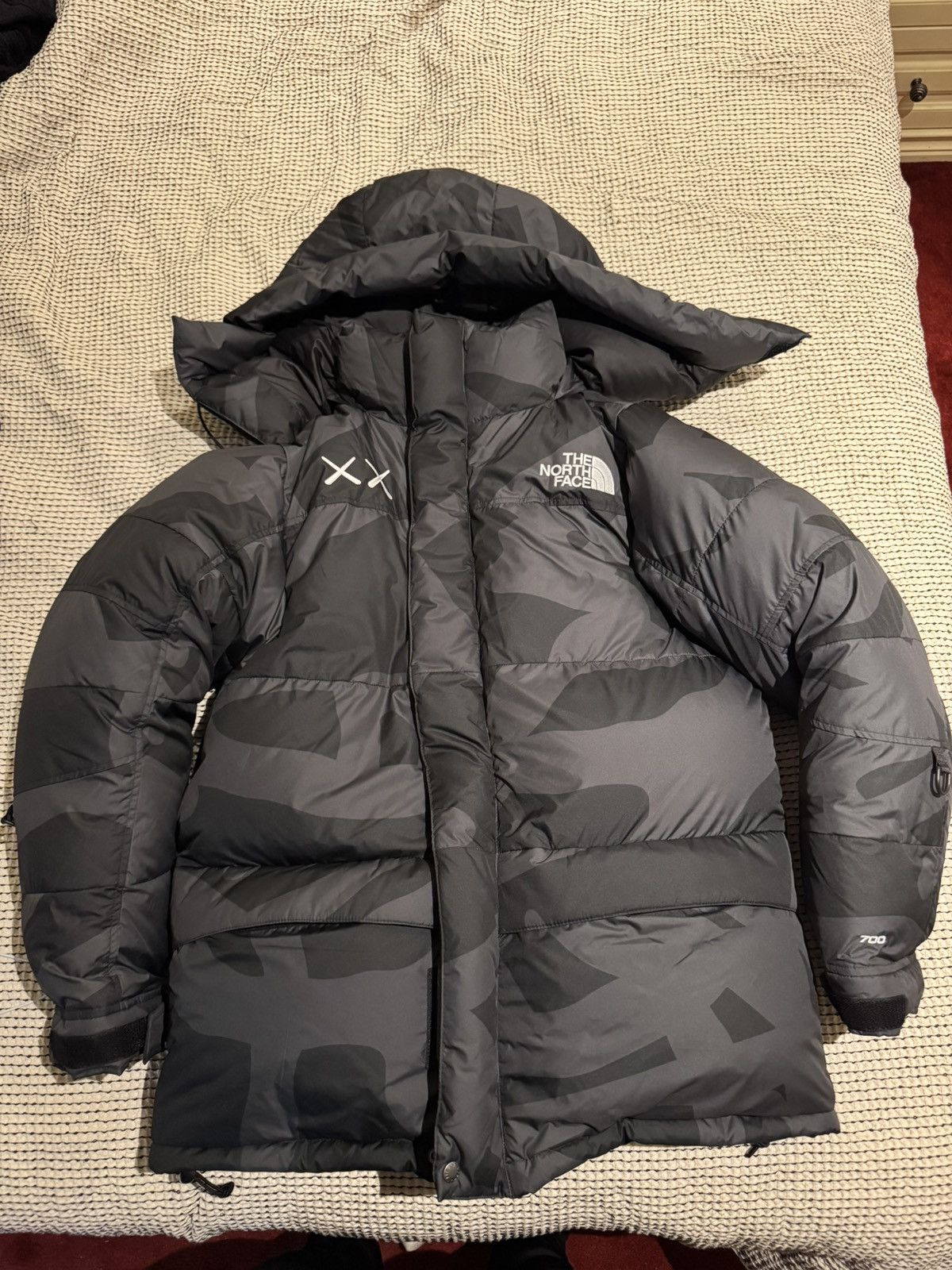 Other KAWS × The North Face Nuptse Size US S / EU 44-46 / 1 - 1 Thumbnail