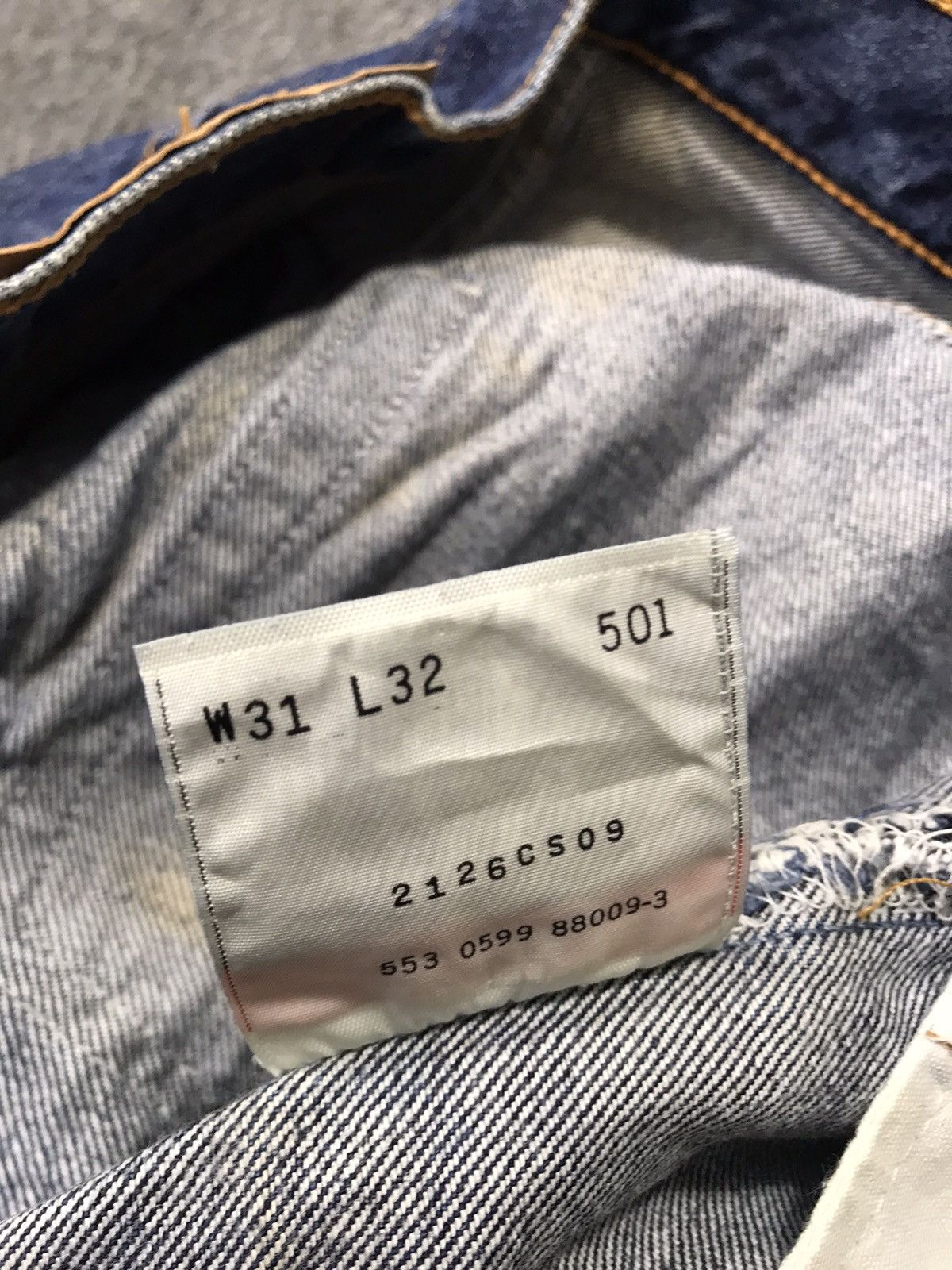 Levi's Vintage Clothing Levi's 90s Lot 501 Indigo Denim Jeans Buttonfly E181 Size US 30 / EU 46 - 14 Thumbnail
