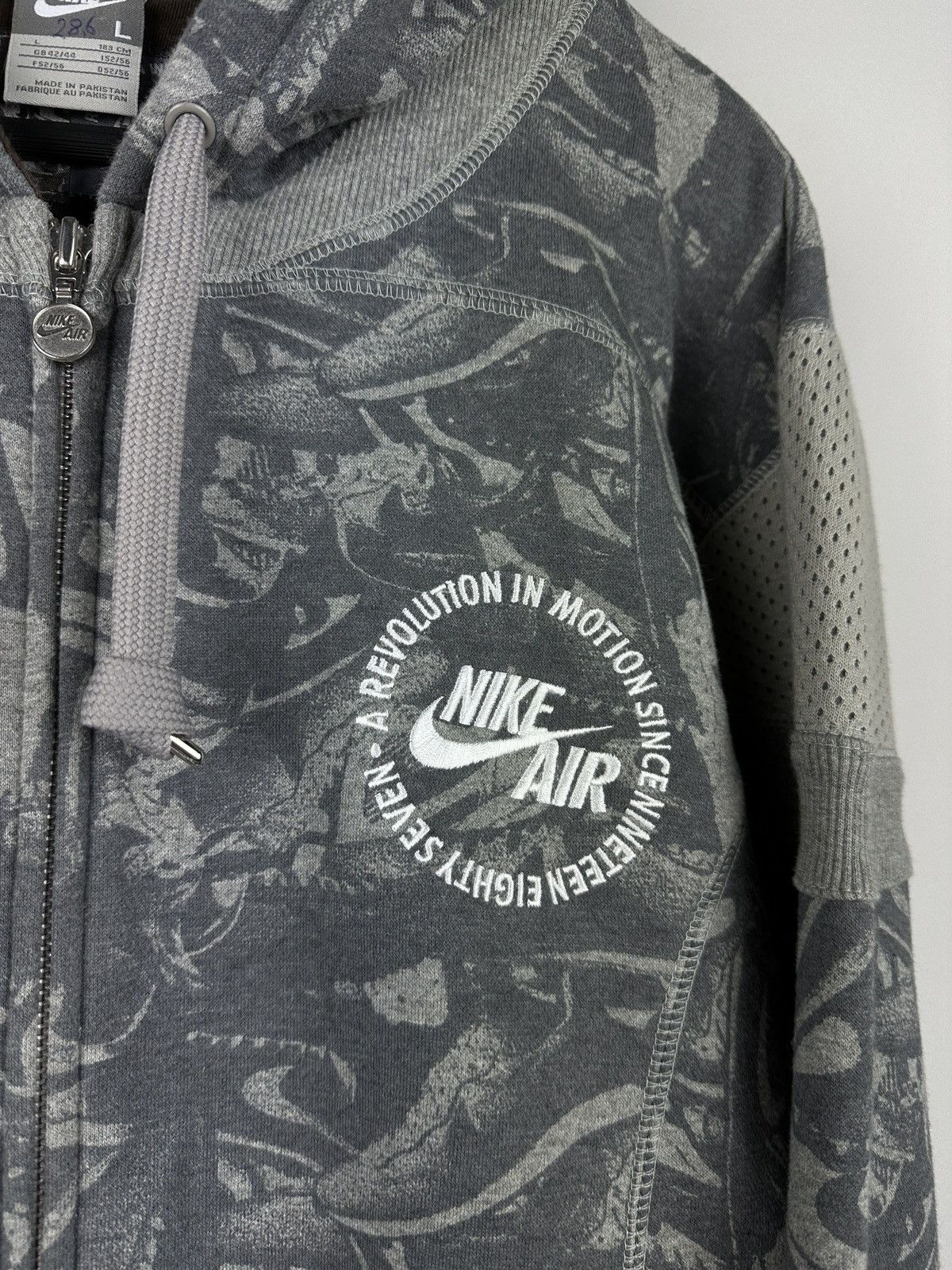 Nike × Vintage Vintage Y2K Nike Baggy Multilogo Zip Up Hoodie Size US L / EU 52-54 / 3 - 4 Thumbnail